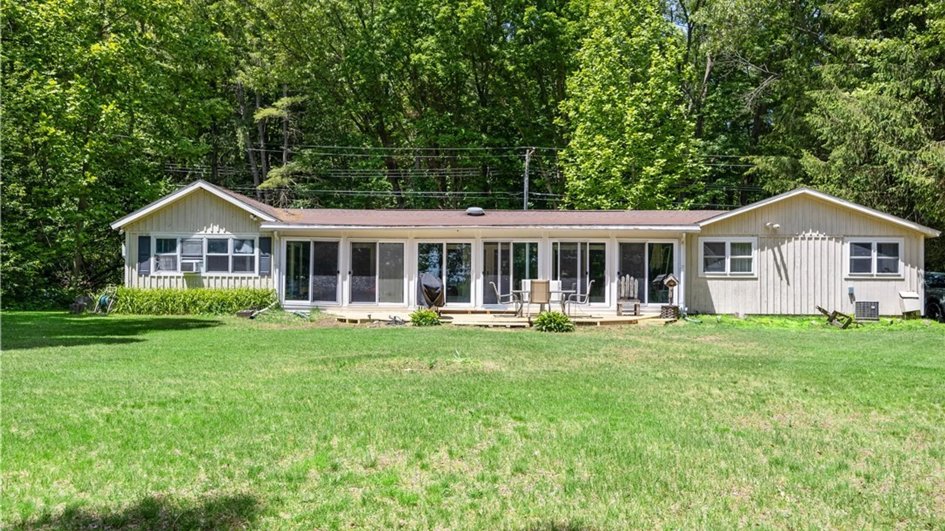Property at 6 Snogles Lane, Lysander, NY 13027 3
