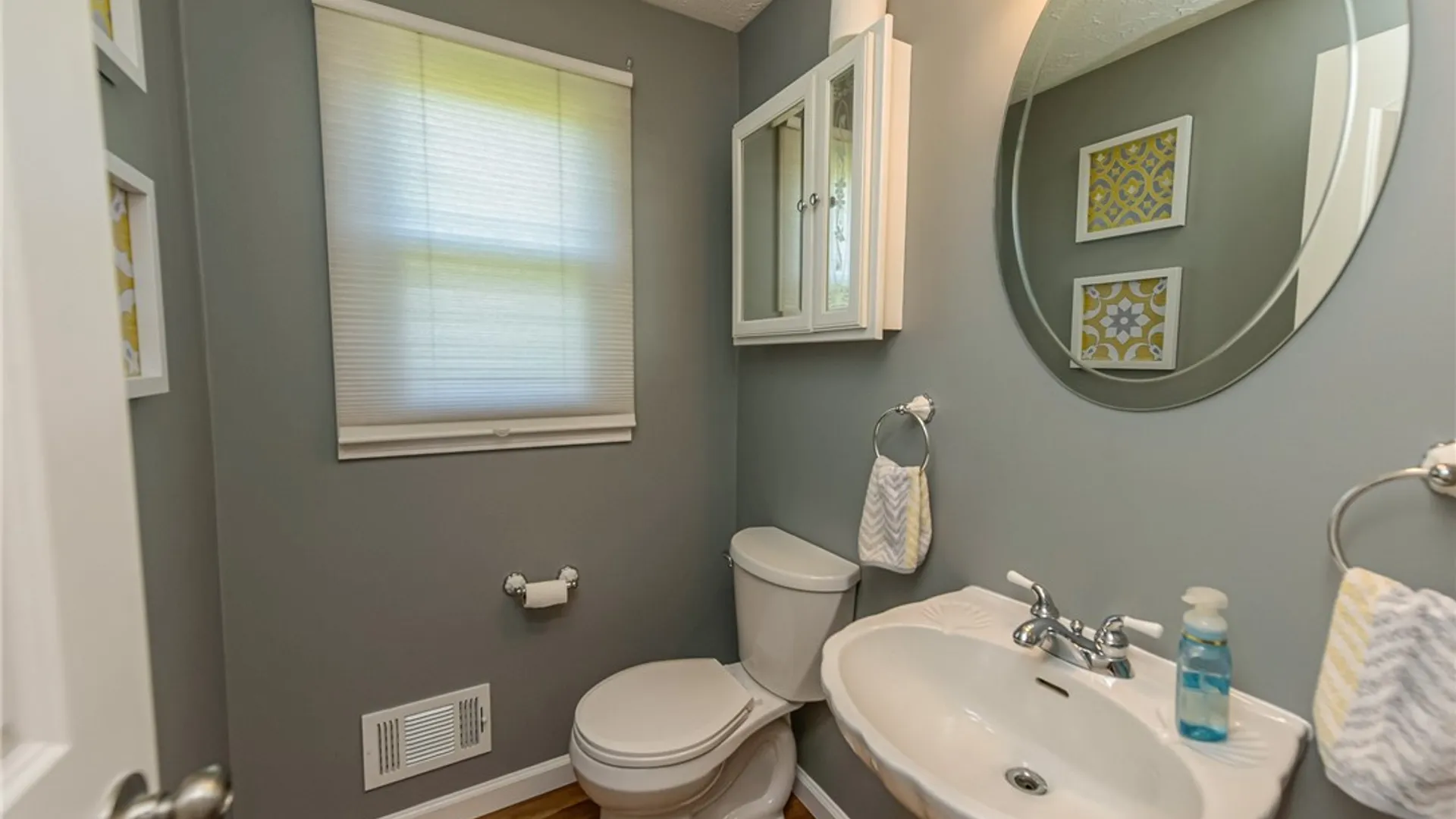 Property at 109 Seafarers Lane, Greece, NY 14612 18