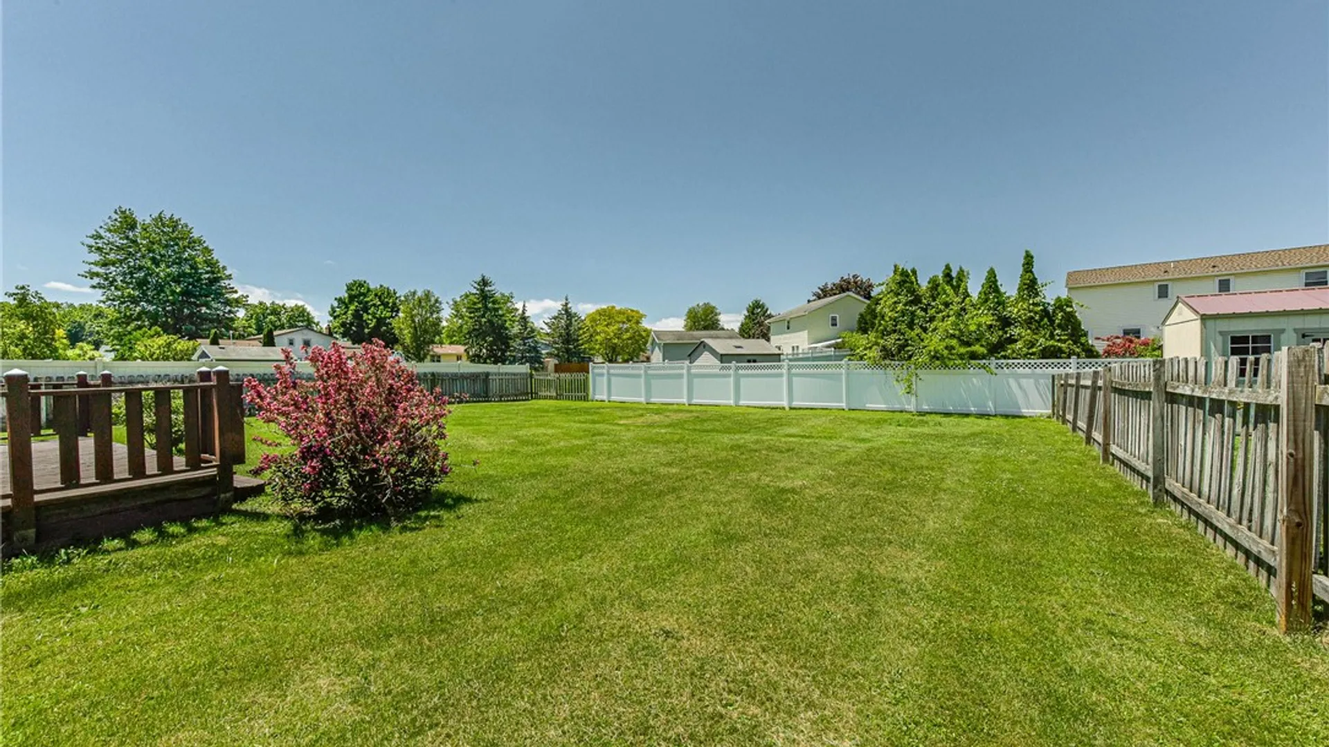 Property at 109 Seafarers Lane, Greece, NY 14612 32