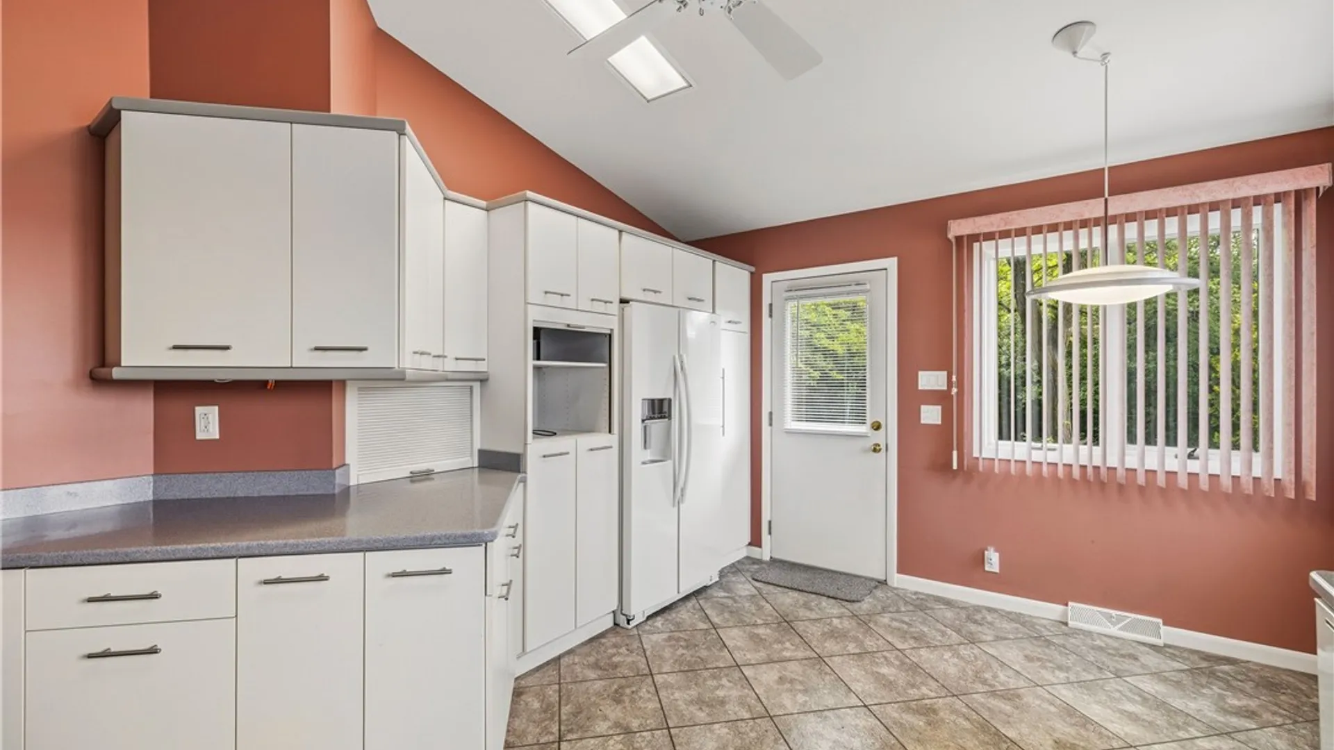 Property at 3231-3233 Military Road, Niagara, NY 14304 7