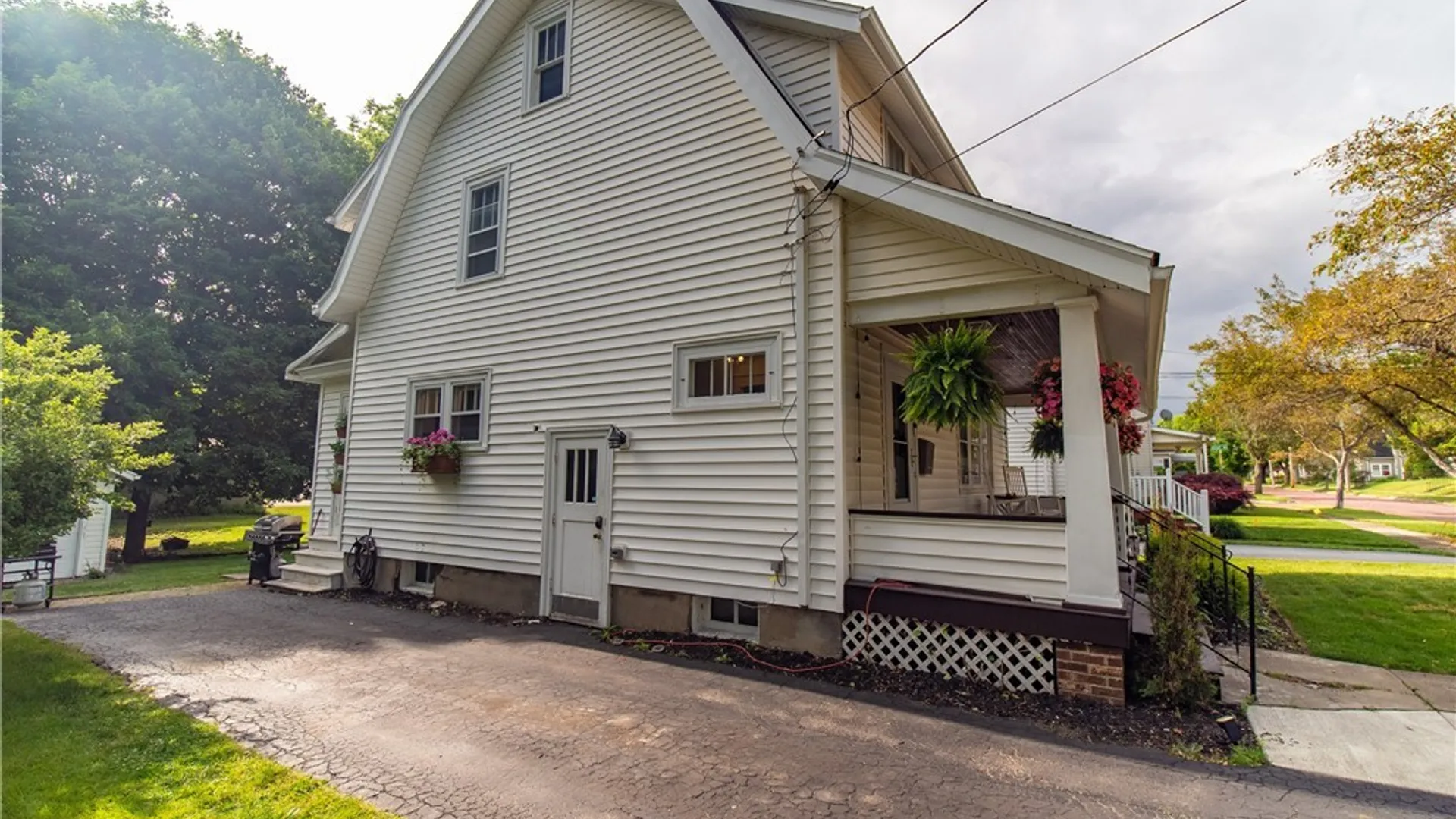 Property at 124 Hotchkiss Street, Jamestown, NY 14701 26