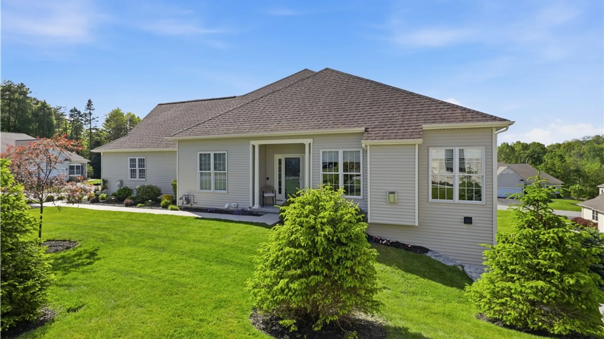 Property at 1077 Chapelhill Drive, Victor, NY 14546 5