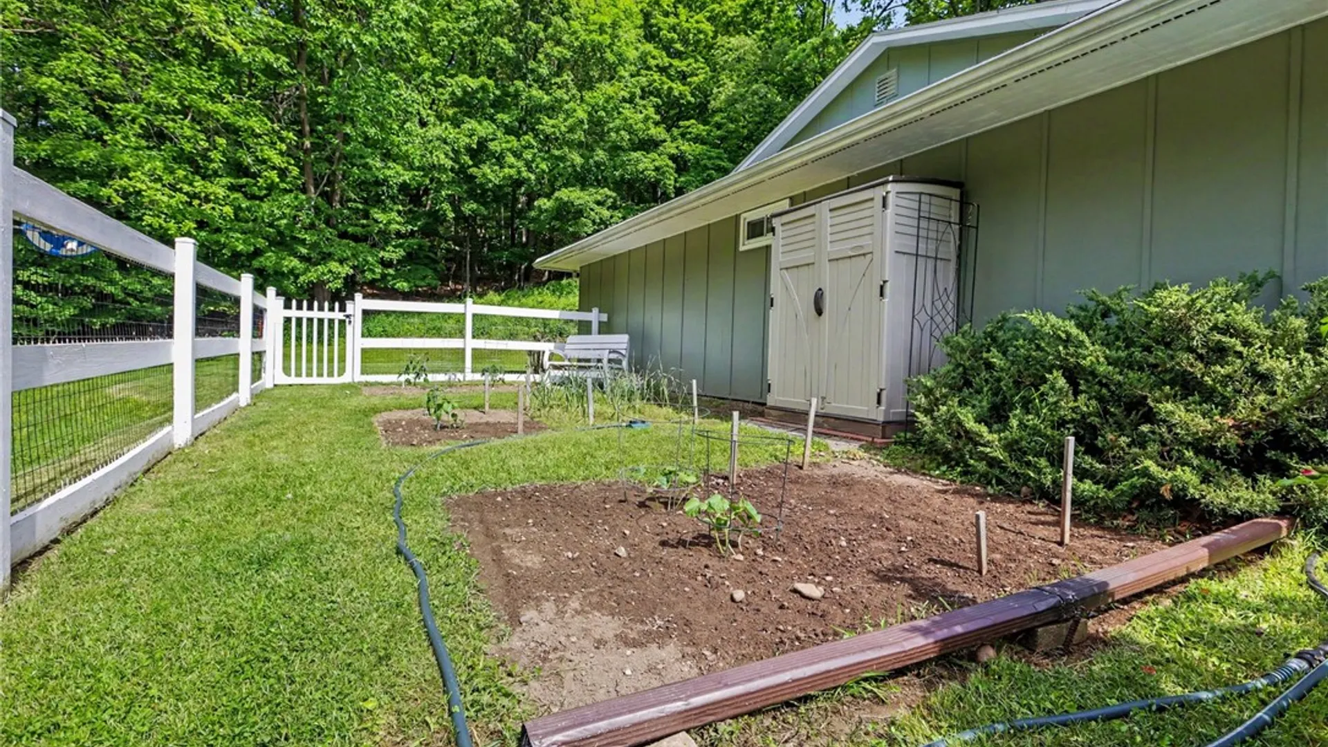 Property at 1722 Strong Road, Victor, NY 14564 17
