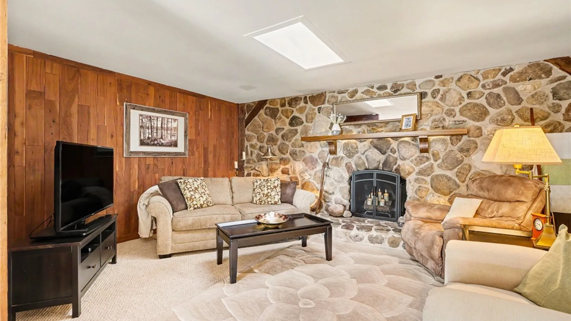 Property at 1722 Strong Road, Victor, NY 14564 6