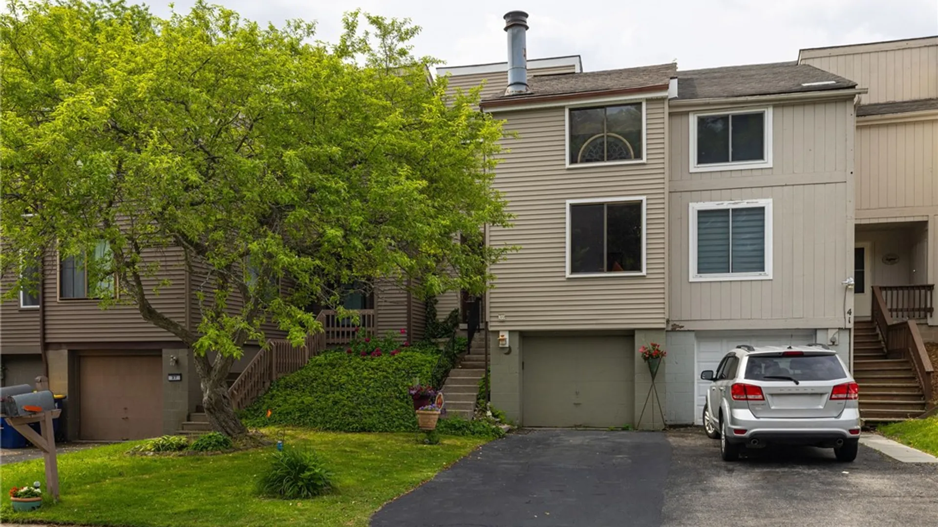 Property at 39 Tilegate, Perinton, NY 14450 4