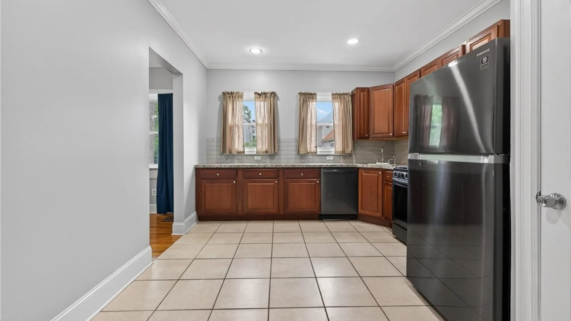 Property at 186 Riverside Avenue, Buffalo, NY 14207 16