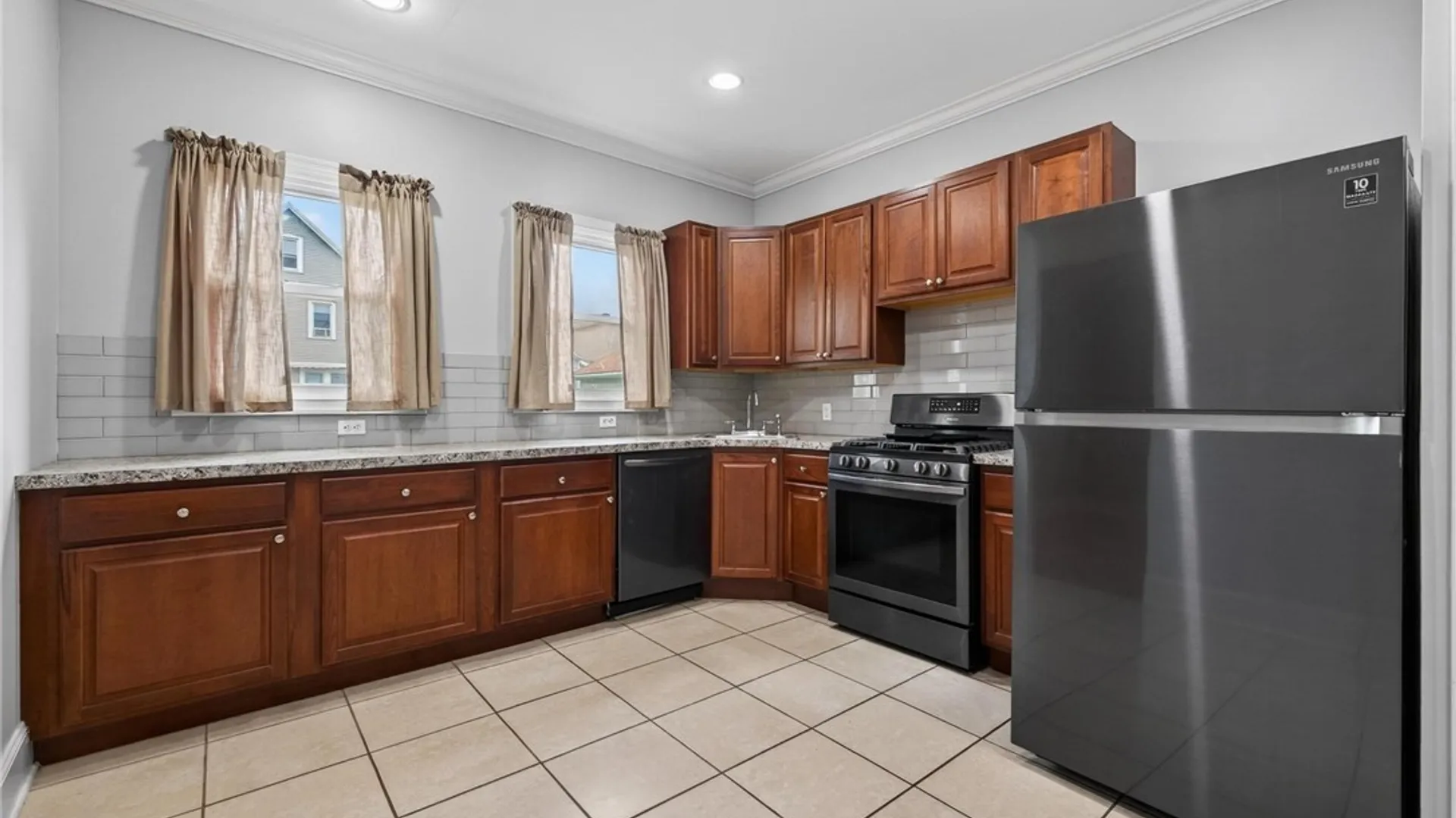 Property at 186 Riverside Avenue, Buffalo, NY 14207 18