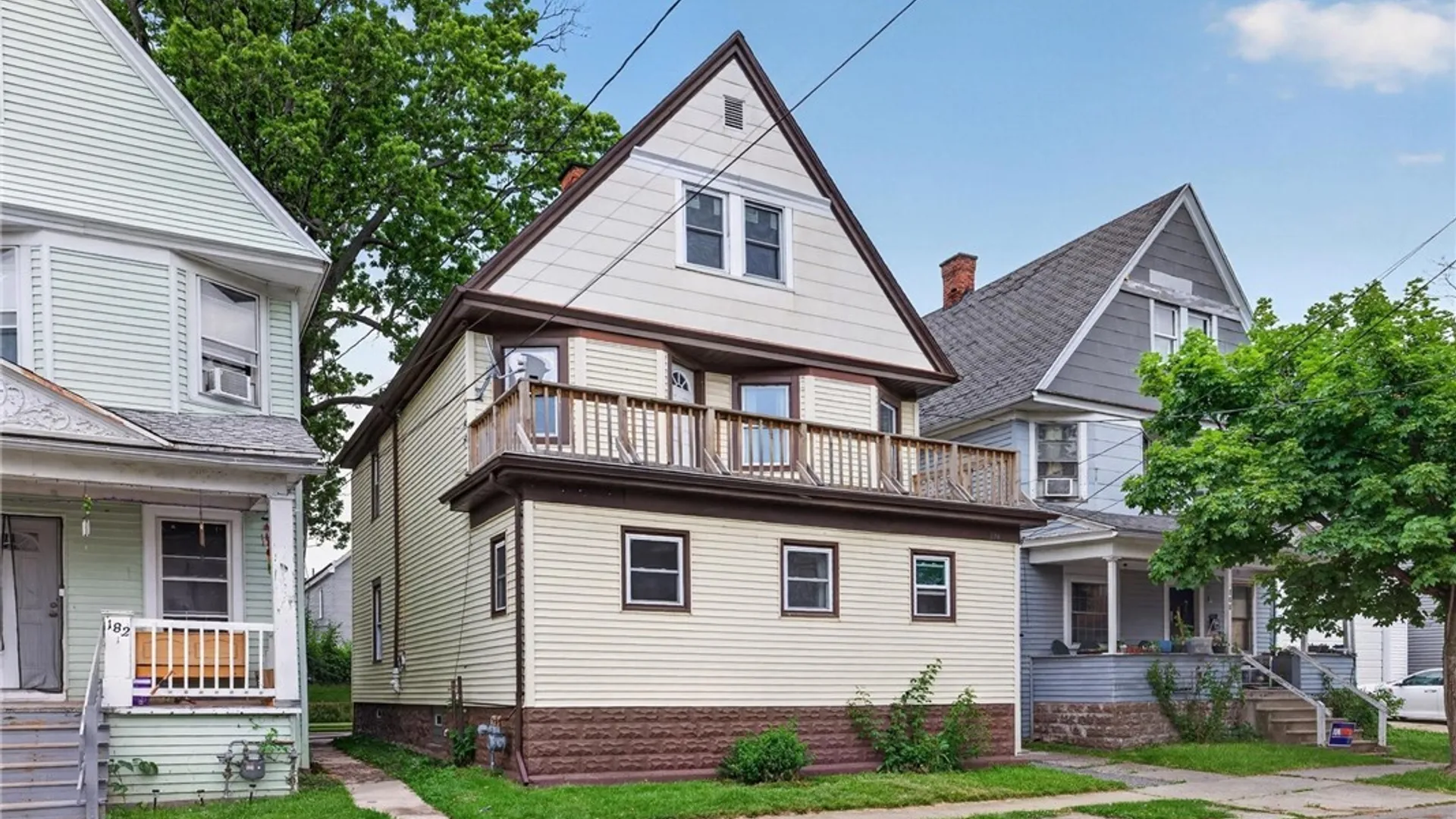 Property at 186 Riverside Avenue, Buffalo, NY 14207 2