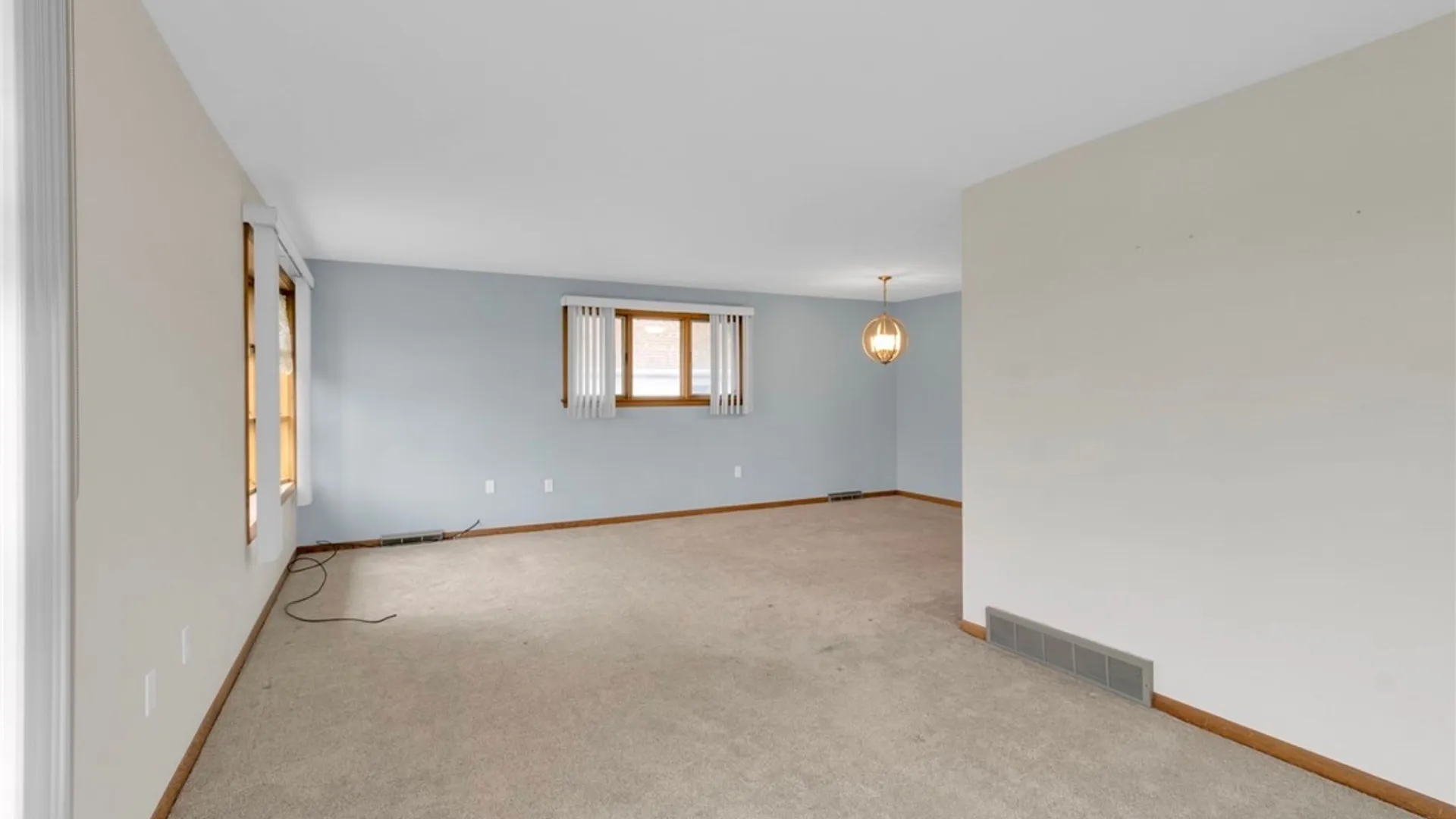 Property at 3700 Seneca Street, West Seneca, NY 14224 28