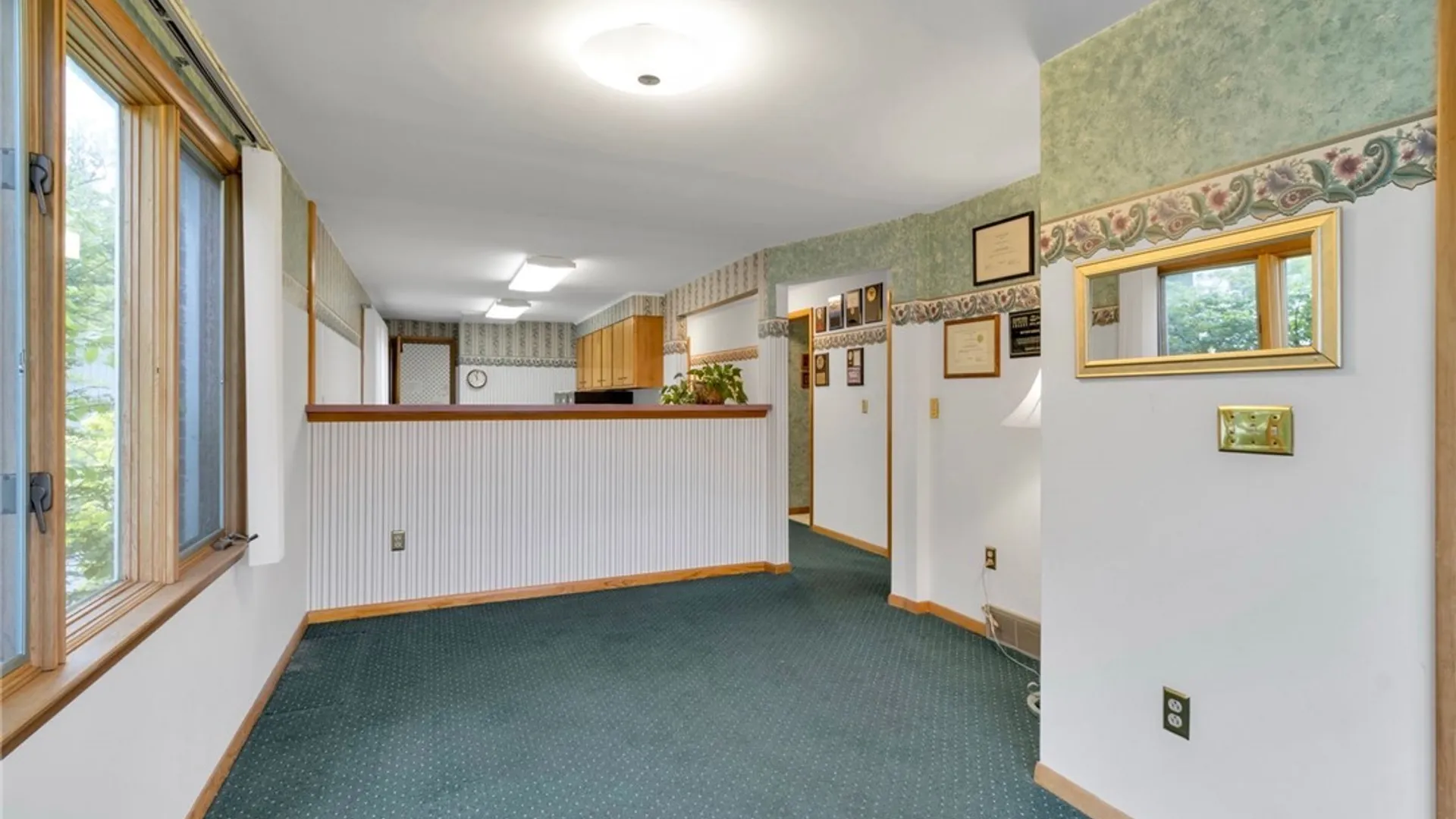 Property at 3700 Seneca Street, West Seneca, NY 14224 9