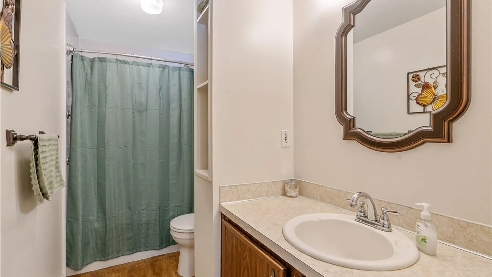 Property at 8448 Chinkapin Circle, Cicero, NY 13039 20