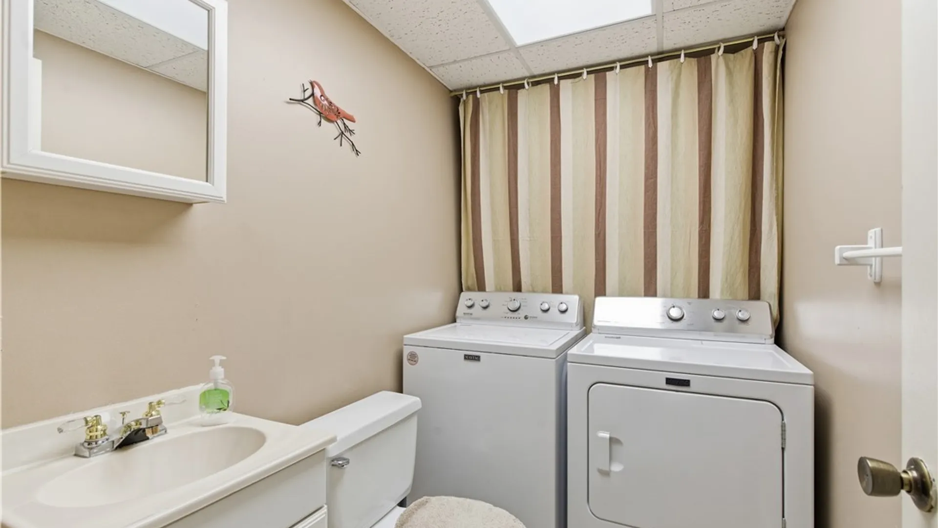 Property at 8448 Chinkapin Circle, Cicero, NY 13039 31