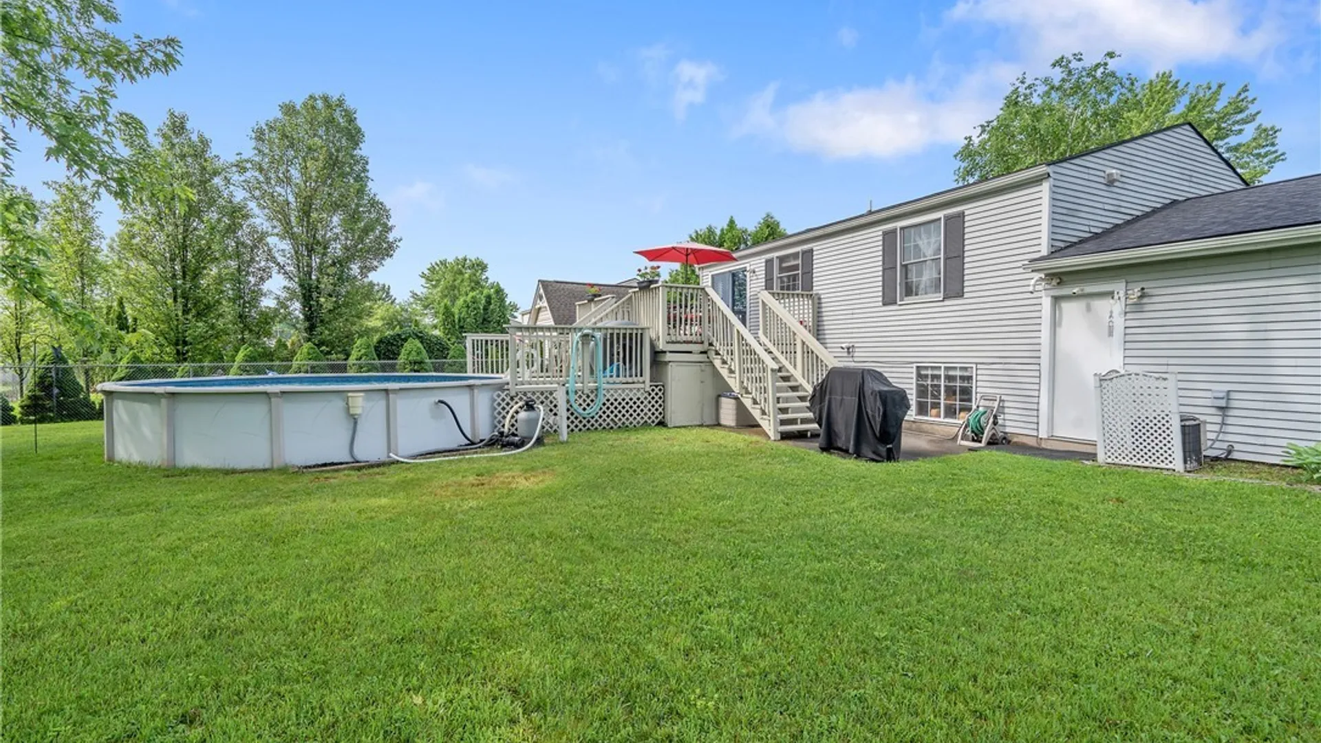Property at 8448 Chinkapin Circle, Cicero, NY 13039 38