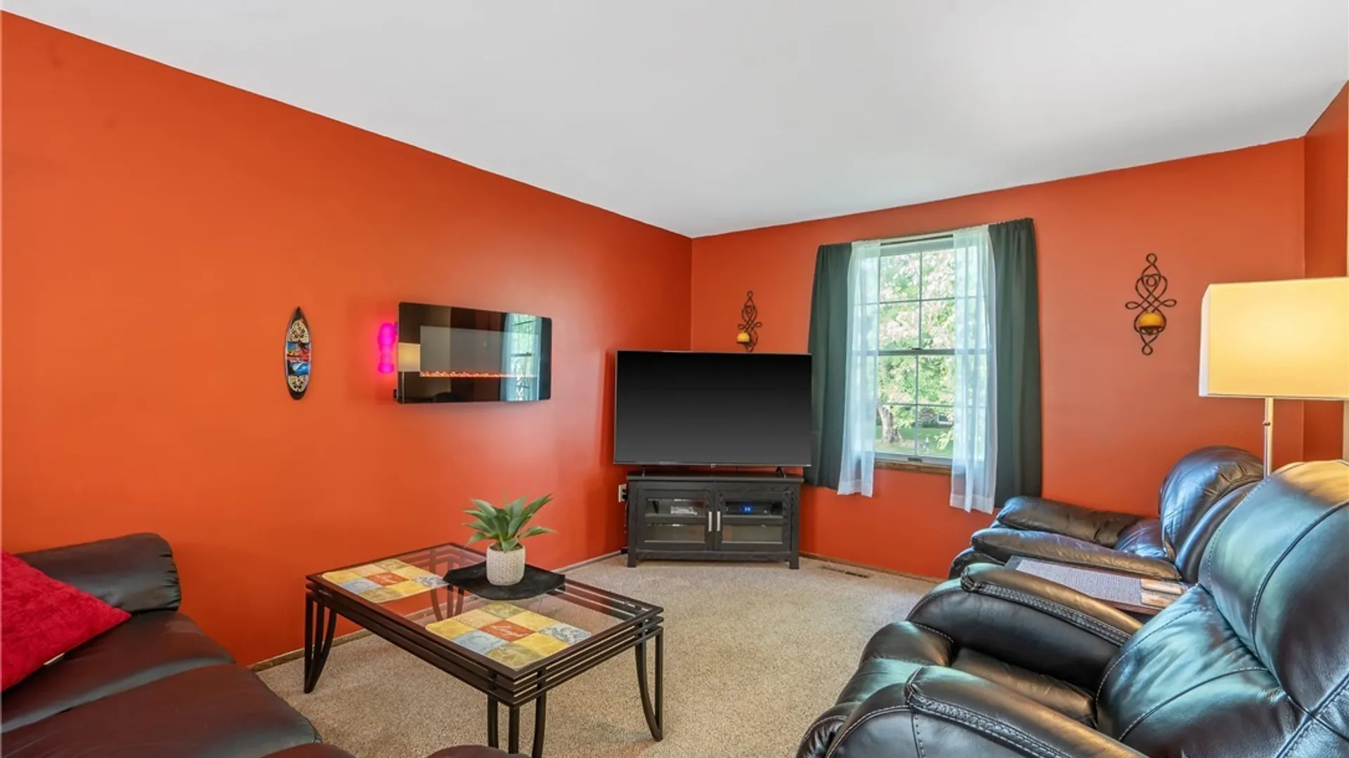 Property at 8448 Chinkapin Circle, Cicero, NY 13039 6