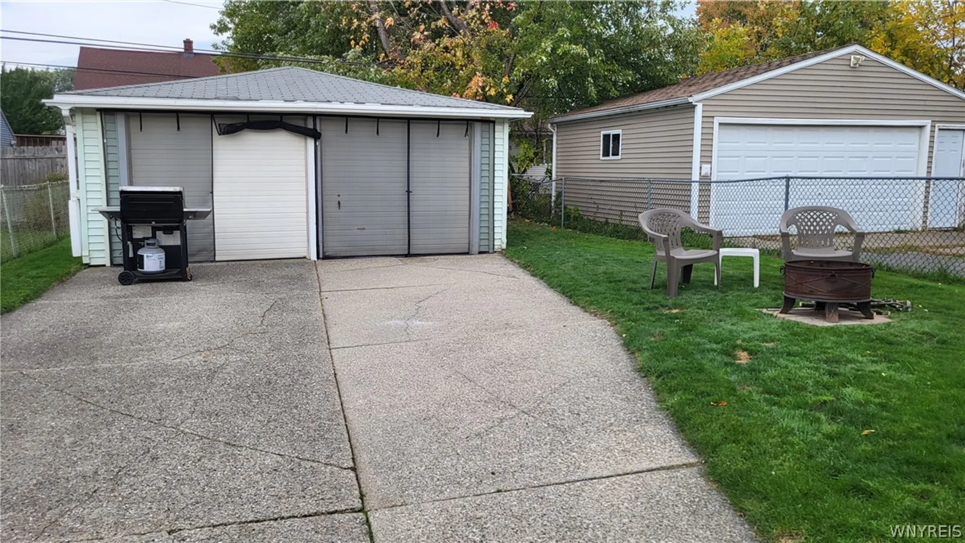 Property at 548 Marilla Street, Buffalo, NY 14220 3