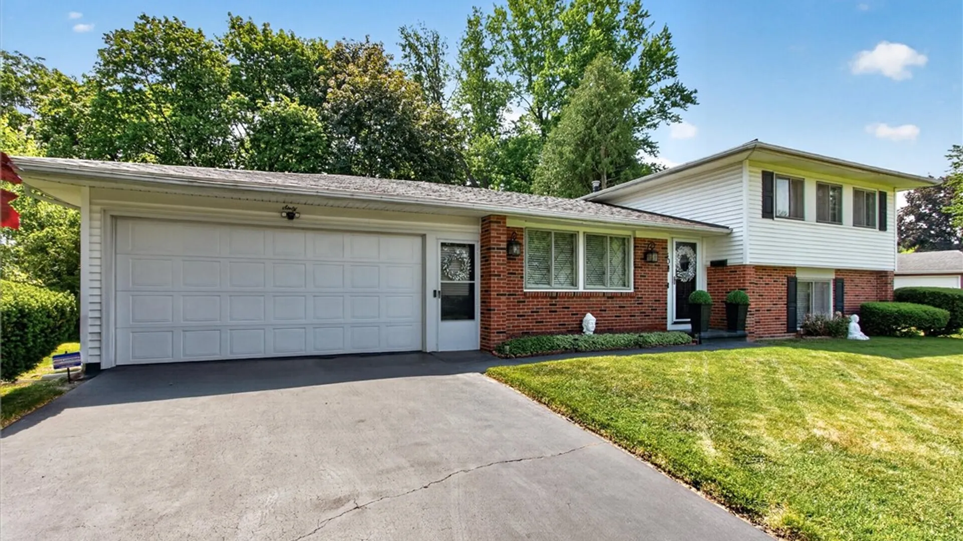 Property at 60 Marble Drive, Greece, NY 14615 6