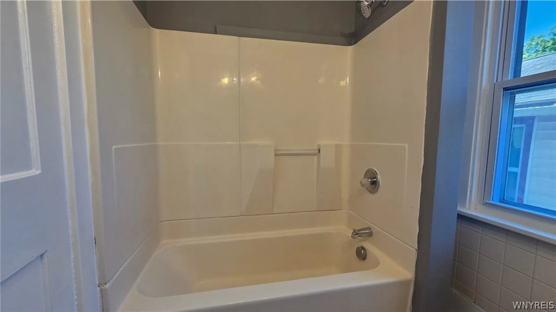 Property at 687 Lasalle Avenue, Buffalo, NY 14215 23