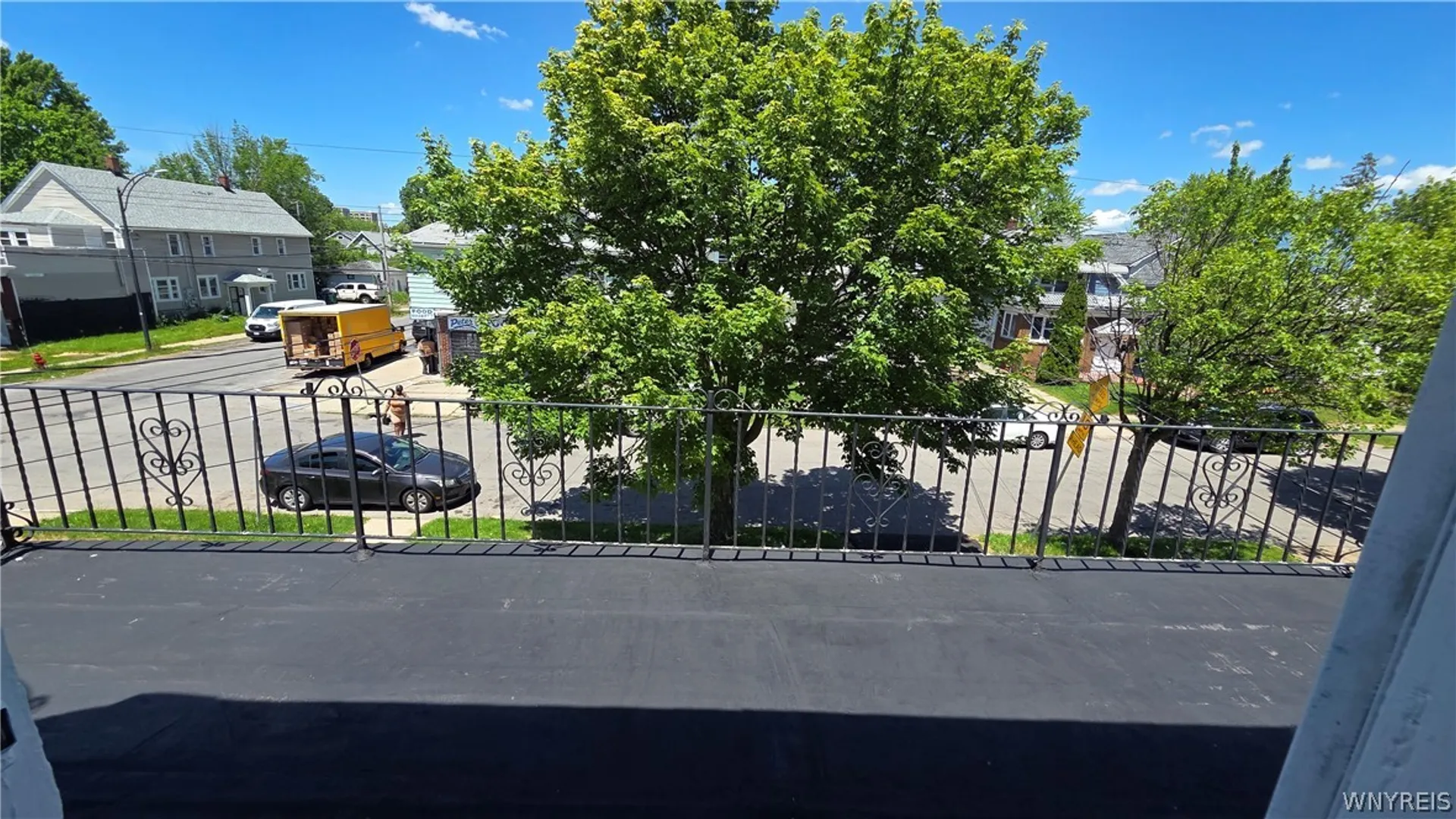 Property at 687 Lasalle Avenue, Buffalo, NY 14215 28