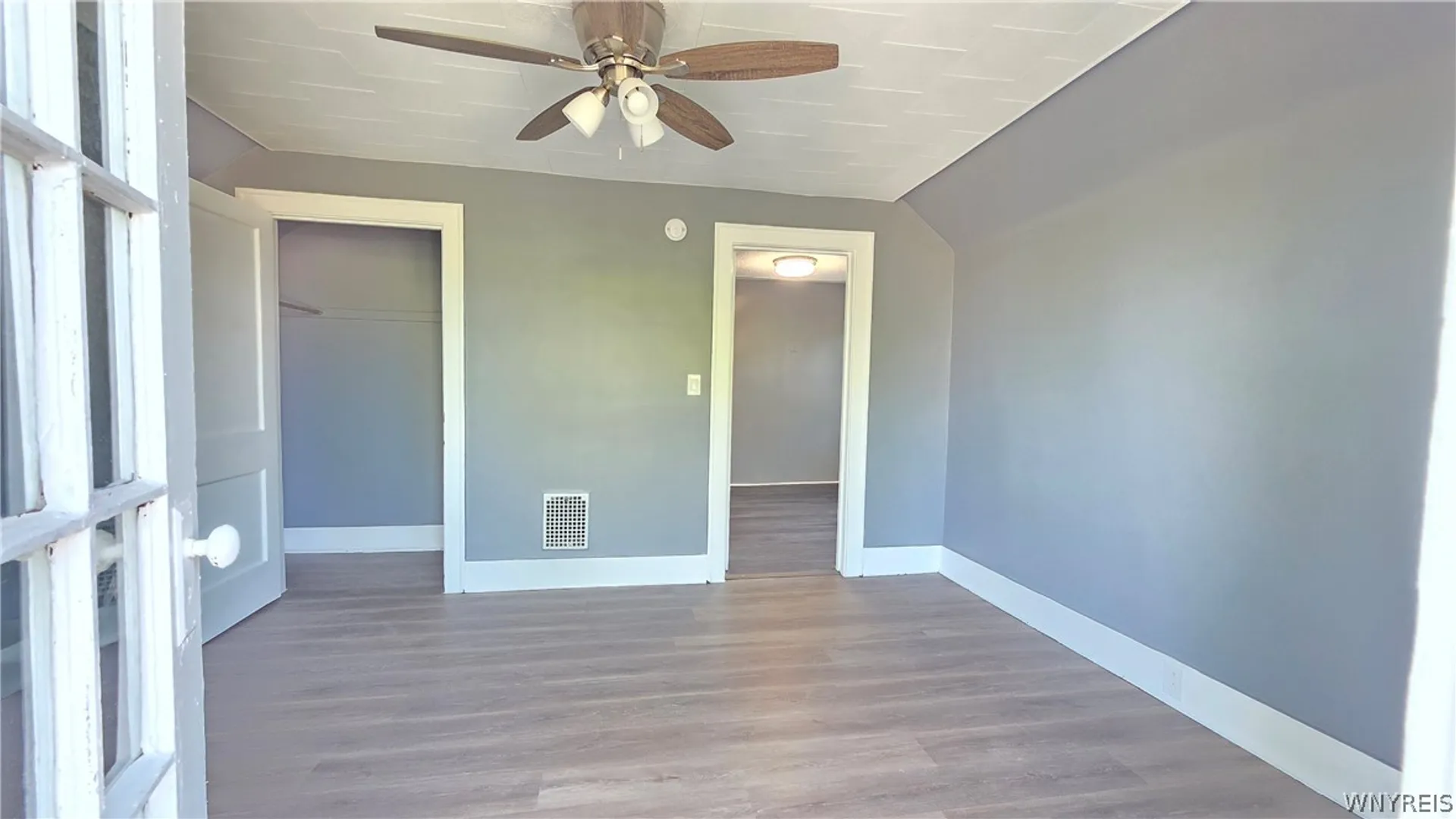 Property at 687 Lasalle Avenue, Buffalo, NY 14215 29