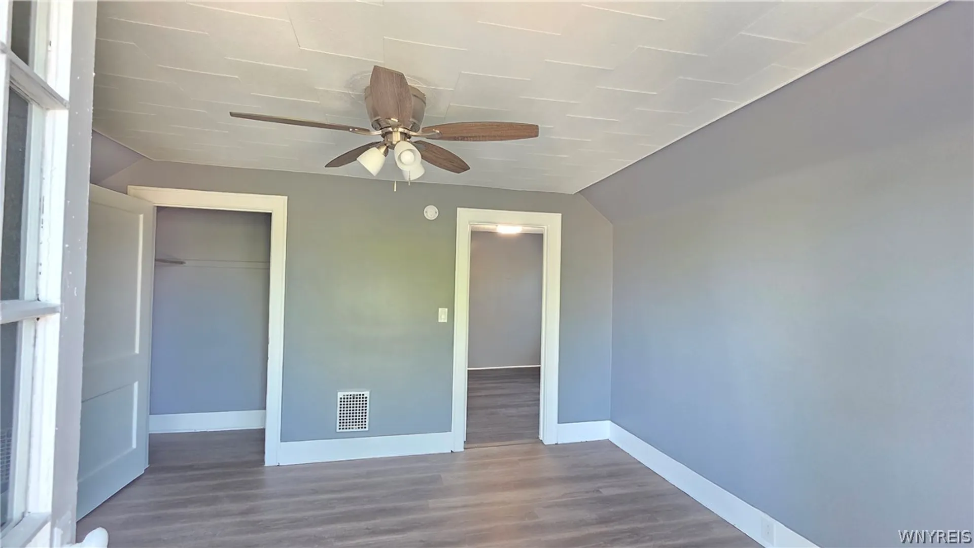 Property at 687 Lasalle Avenue, Buffalo, NY 14215 30