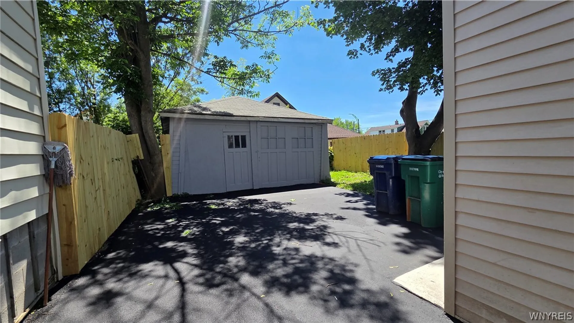 Property at 687 Lasalle Avenue, Buffalo, NY 14215 41