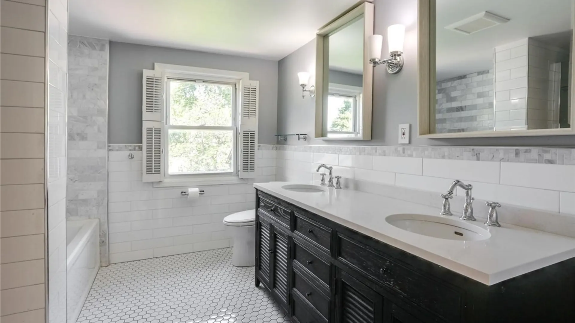 Property at 99 Darwin Drive, Amherst, NY 14226 14