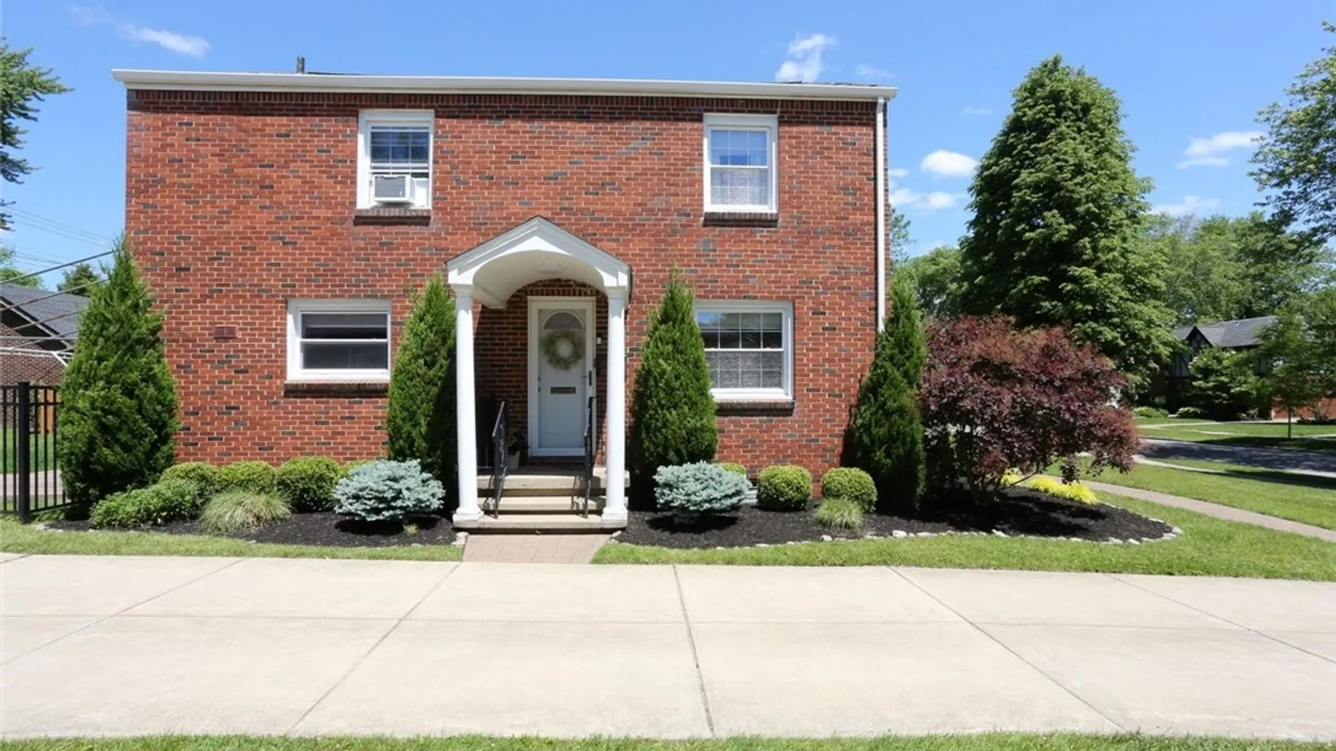 Property at 99 Darwin Drive, Amherst, NY 14226 24