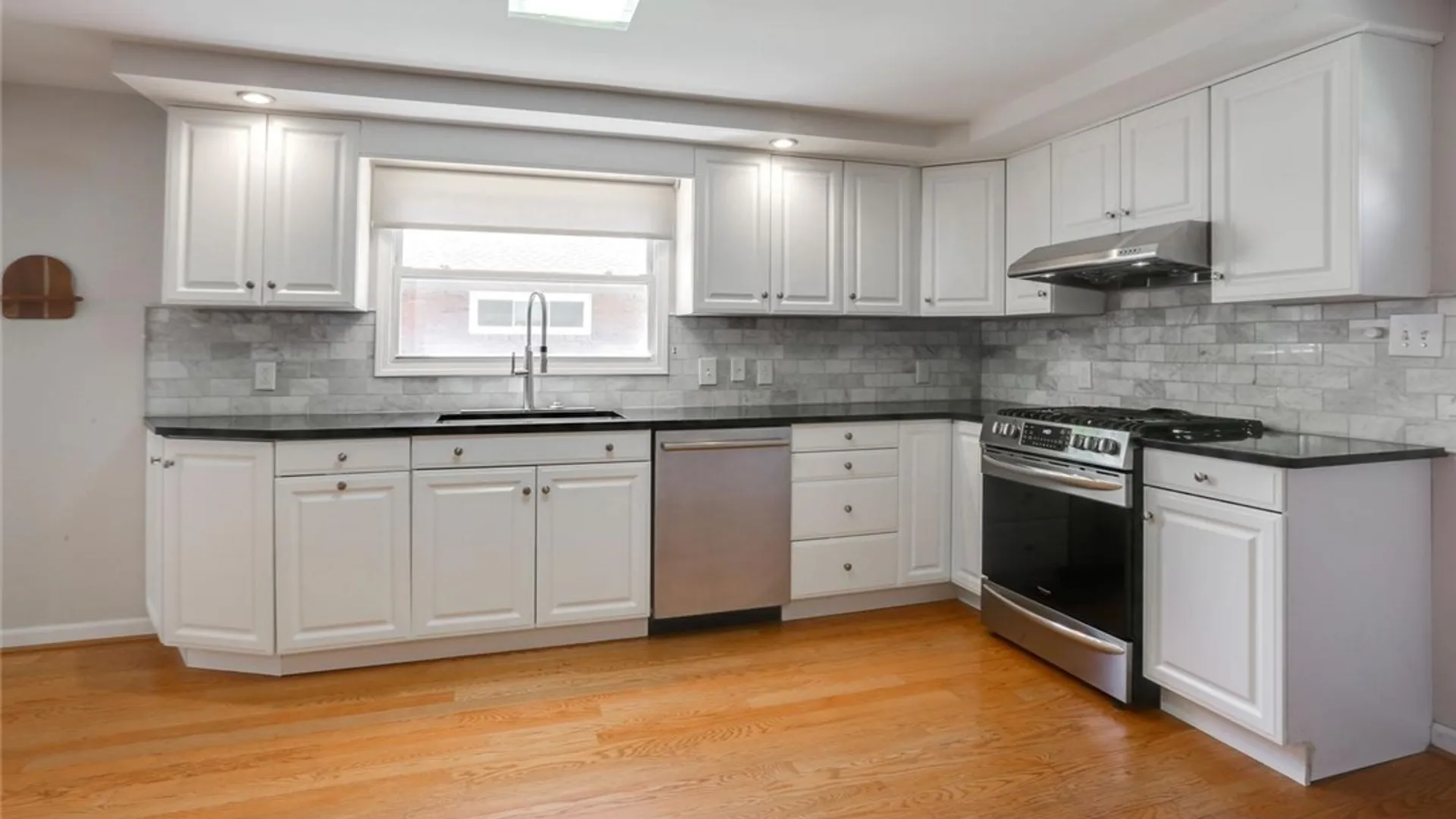 Property at 99 Darwin Drive, Amherst, NY 14226 3