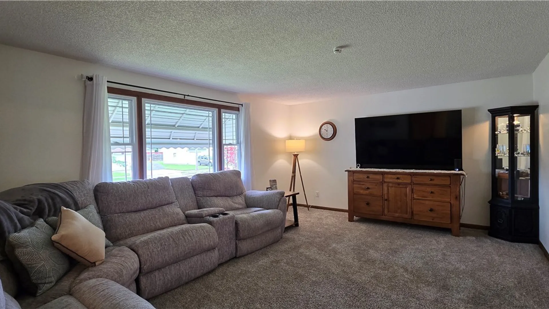 Property at 1543 Benjamin Drive, Niagara Falls, NY 14304 15