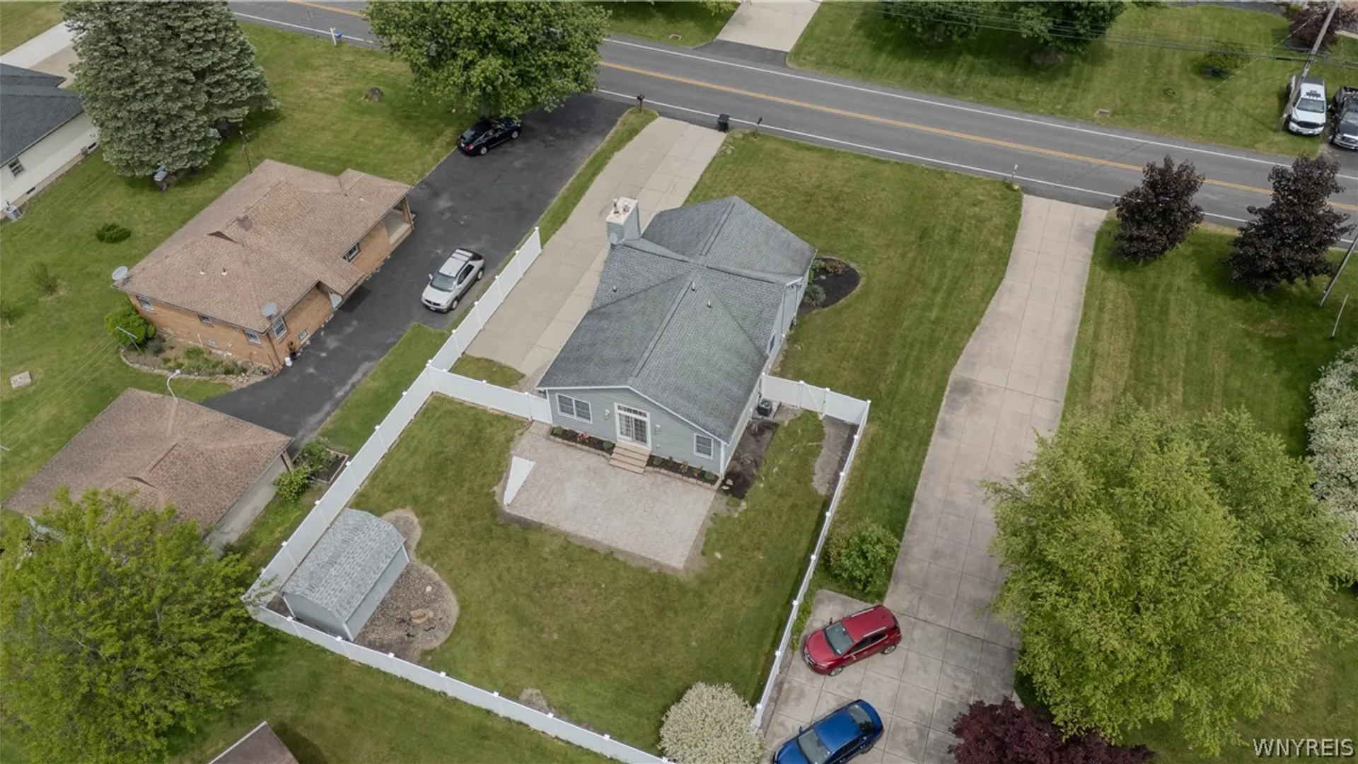 Property at 541 Lake Avenue, Lancaster, NY 14086 22