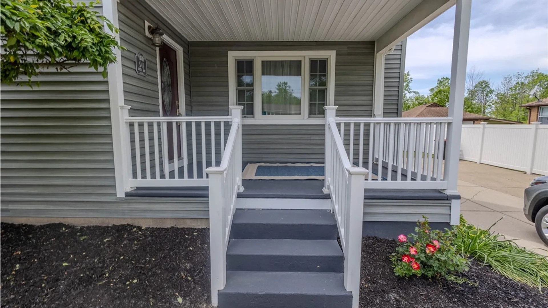 Property at 541 Lake Avenue, Lancaster, NY 14086 3