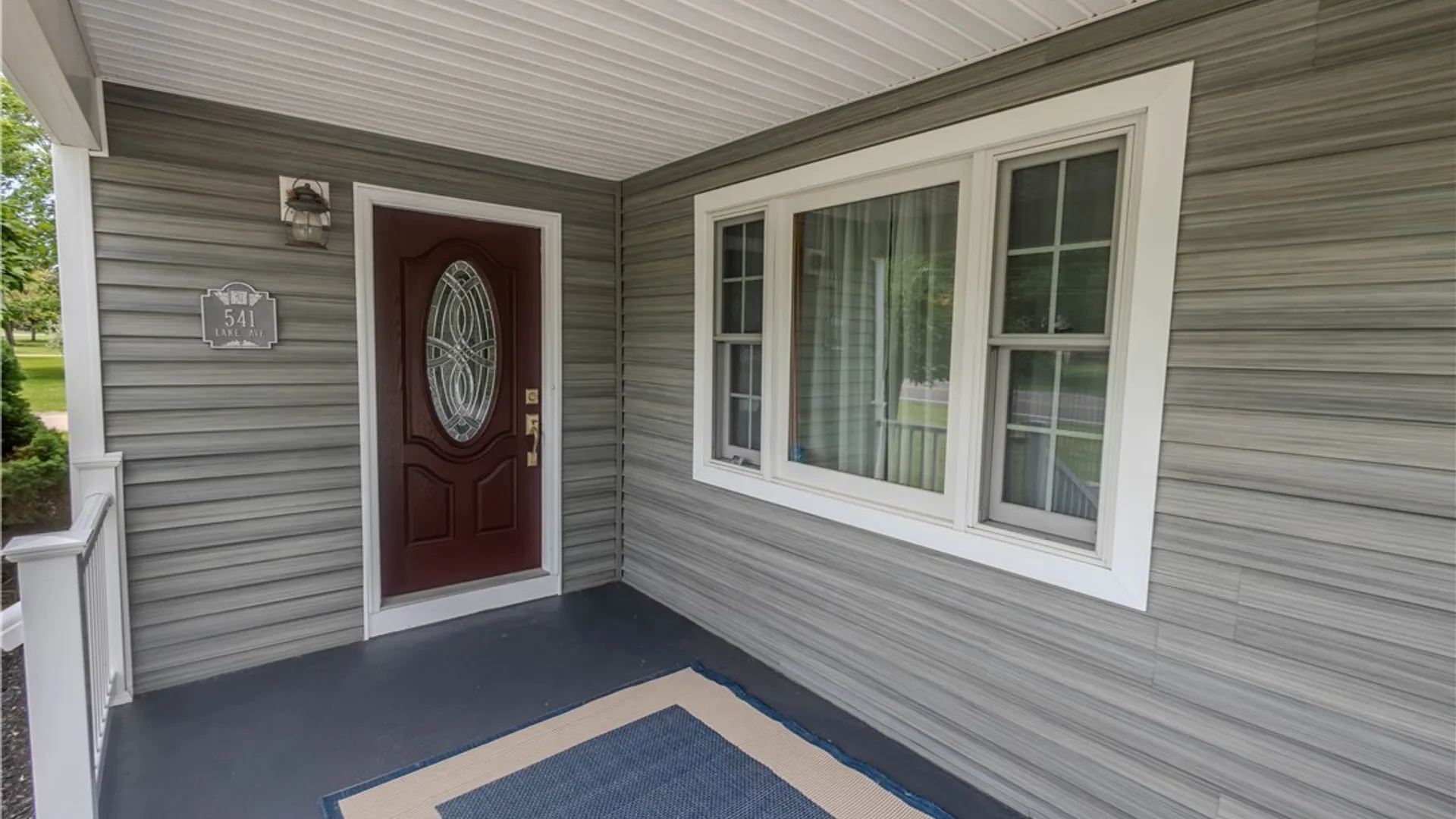 Property at 541 Lake Avenue, Lancaster, NY 14086 4