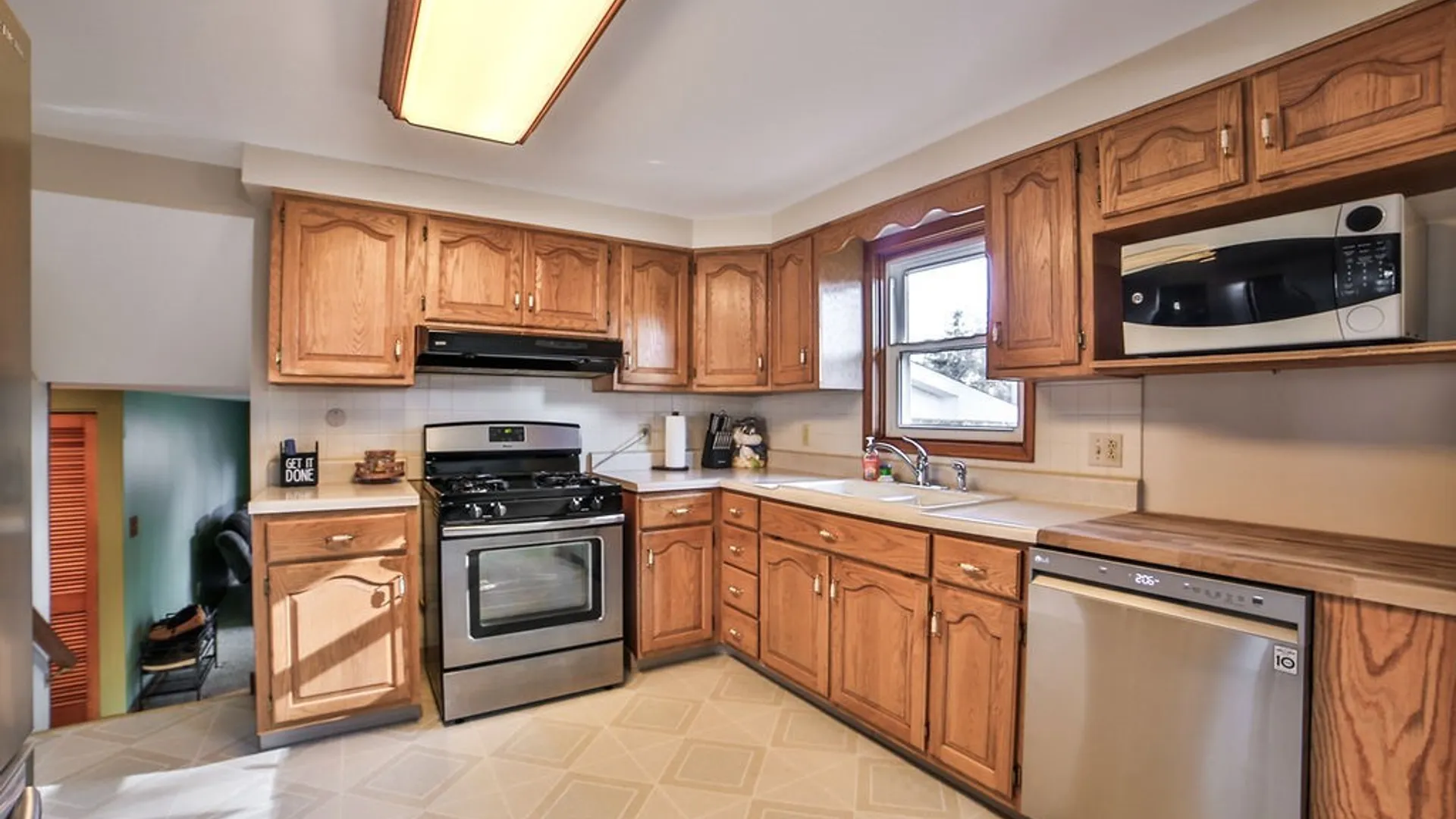 Property at 139 Rosewood Drive, West Seneca, NY 14224 19