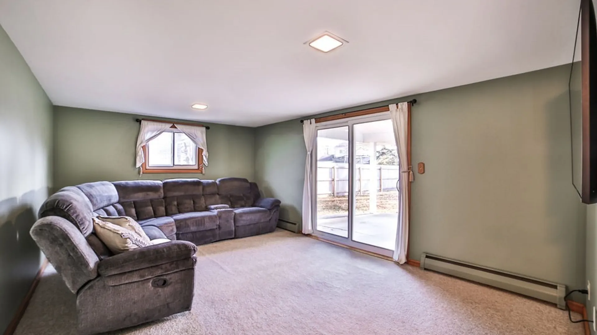 Property at 139 Rosewood Drive, West Seneca, NY 14224 25