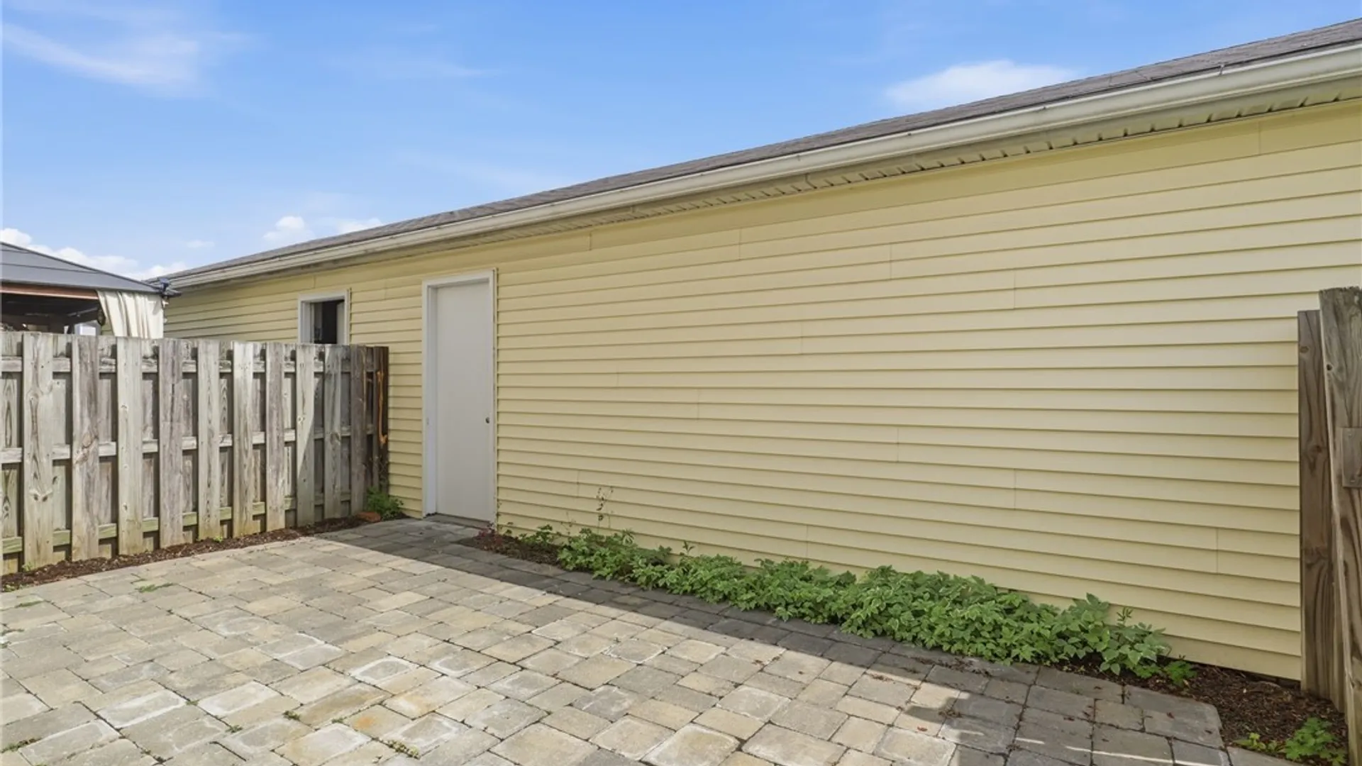 Property at 97 Springwood Drive, Webster, NY 14580 21