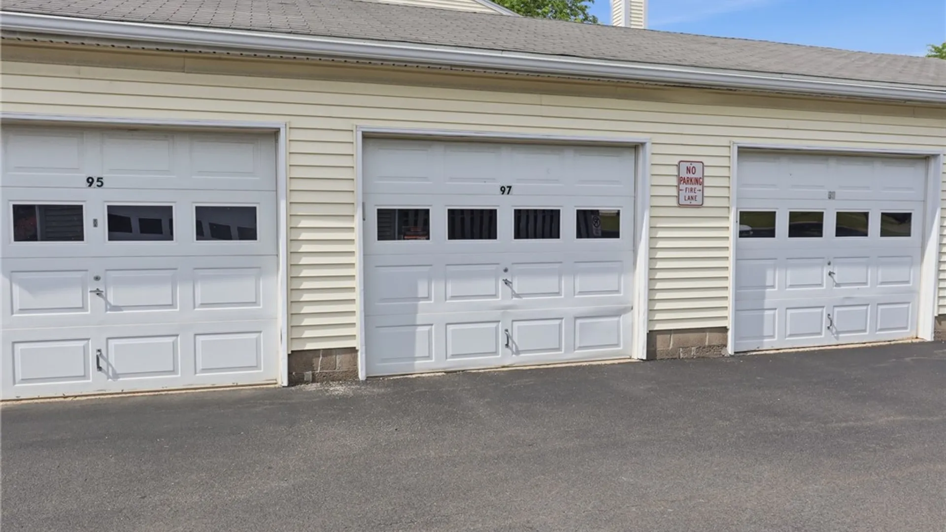 Property at 97 Springwood Drive, Webster, NY 14580 23