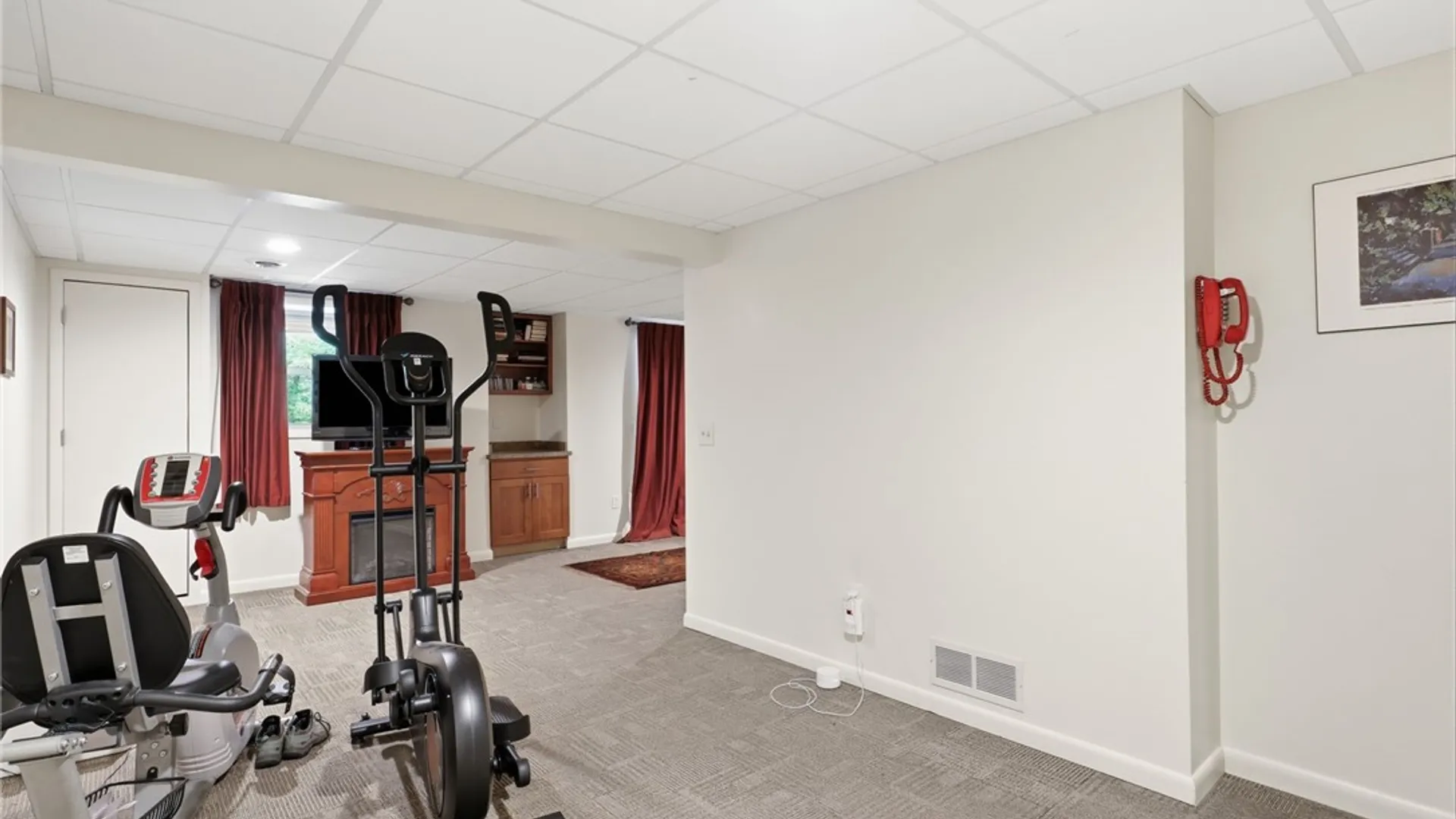 Property at 39 Menlo Pl, Rochester, NY 14620 17