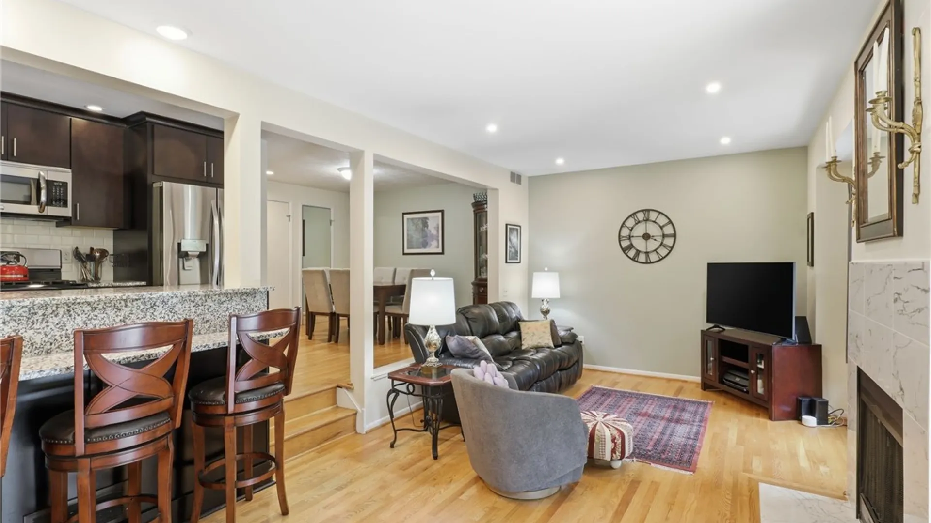 Property at 39 Menlo Pl, Rochester, NY 14620 5