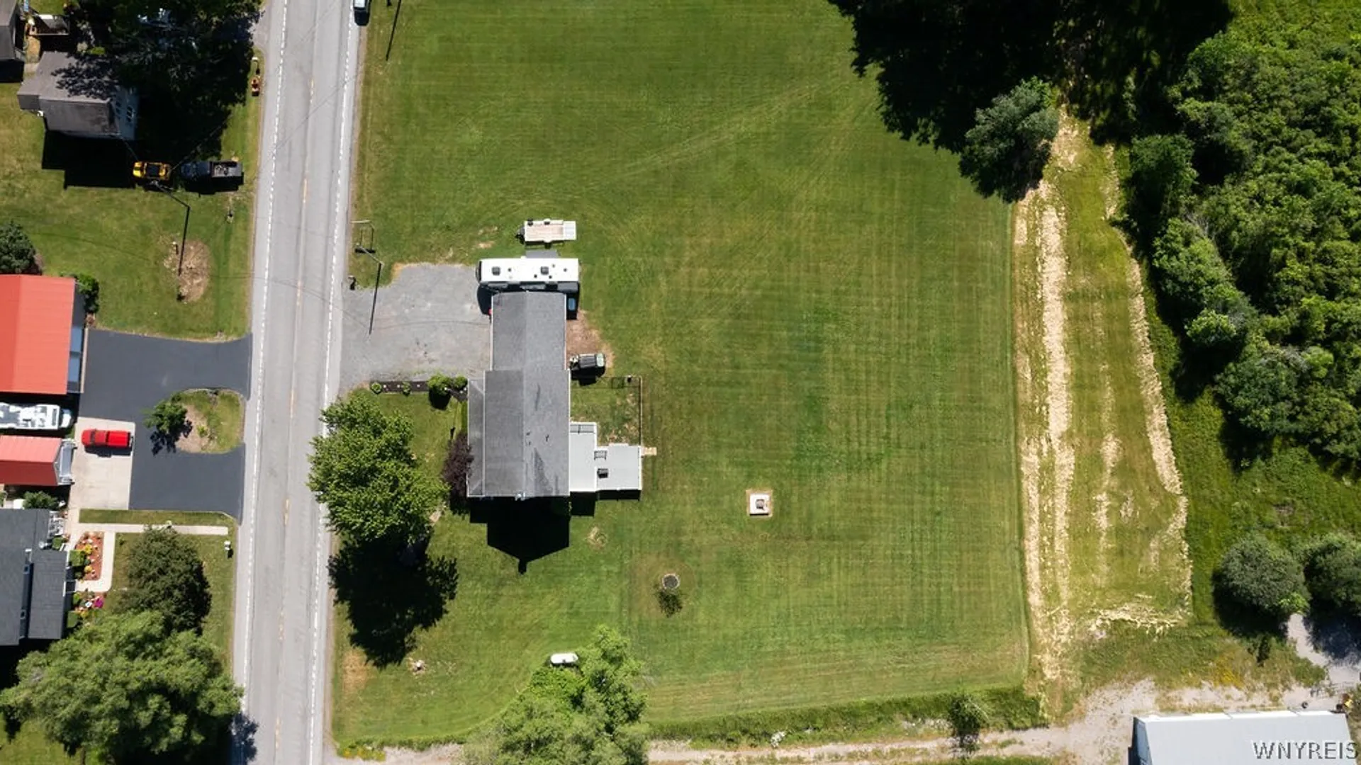 Property at 8801 Chestnut Ridge Road, Royalton, NY 14067 11