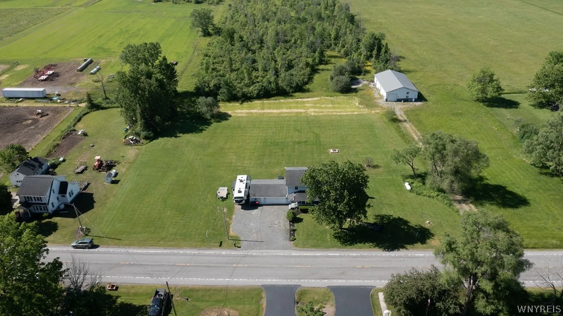 Property at 8801 Chestnut Ridge Road, Royalton, NY 14067 12