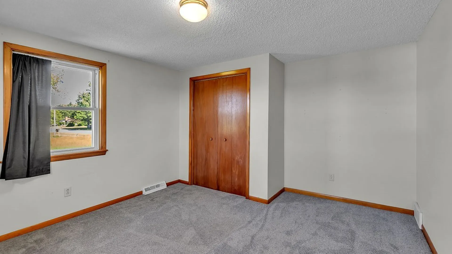 Property at 8801 Chestnut Ridge Road, Royalton, NY 14067 31