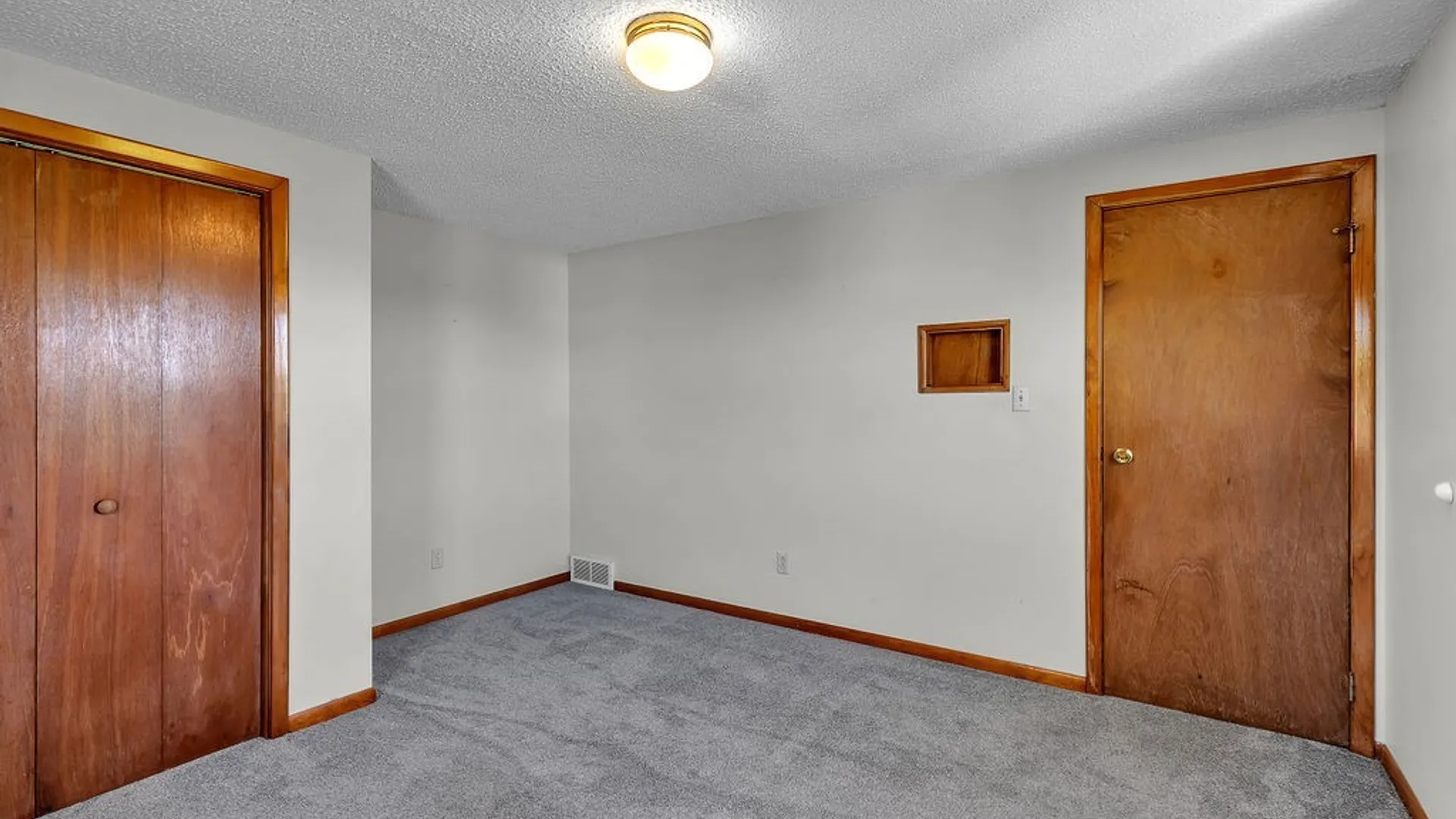 Property at 8801 Chestnut Ridge Road, Royalton, NY 14067 32