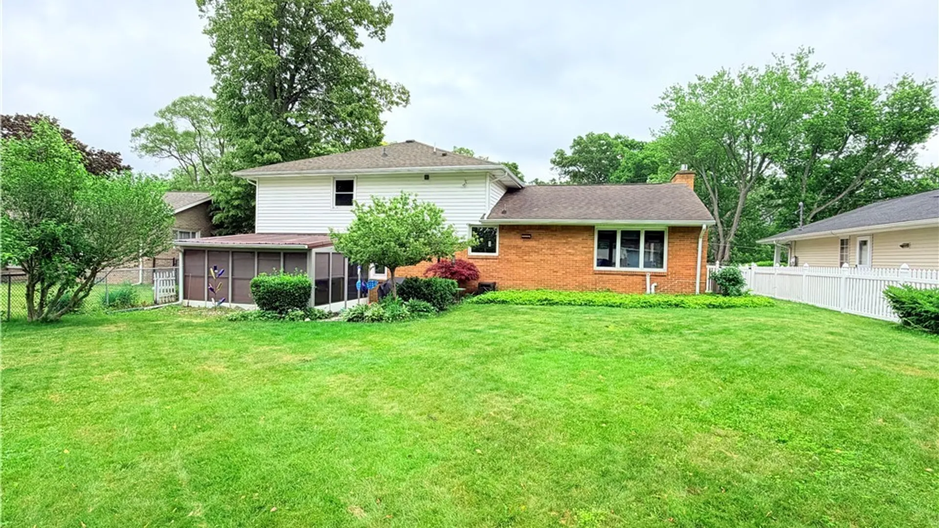 Property at 4573 Marie Drive, Hamburg, NY 14075 40