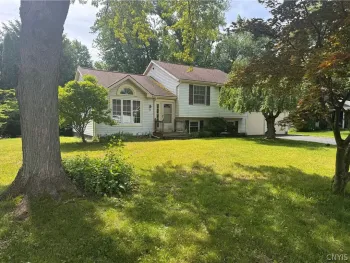 Property at 6 Fruitwood Drive, Salina, NY 13090