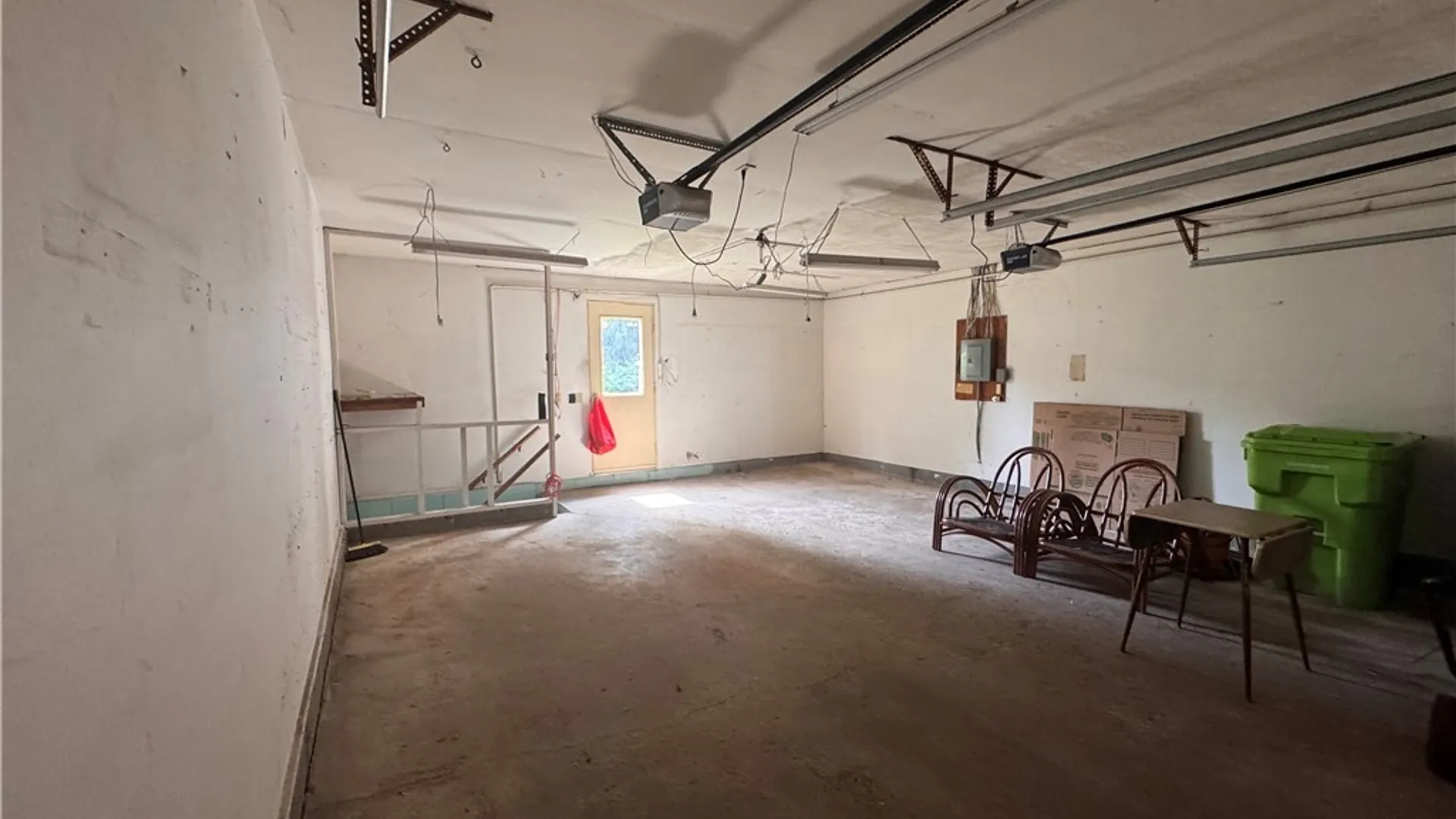 Property at 6 Fruitwood Drive, Salina, NY 13090 21