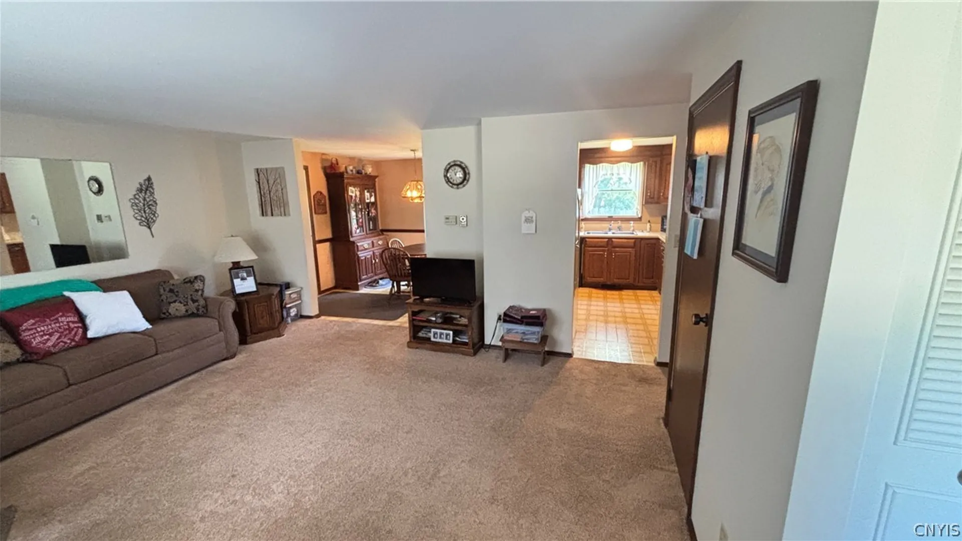 Property at 8190 Mantova Drive, Clay, NY 13041 3