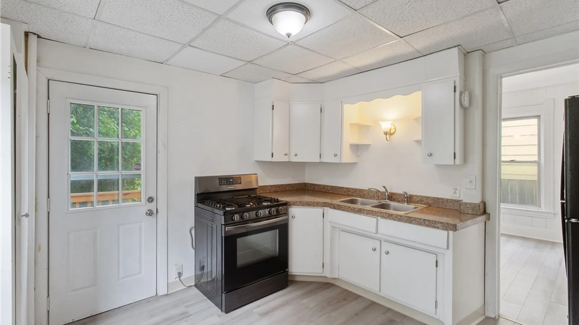 Property at 814 Avery Avenue, Syracuse, NY 13204 16