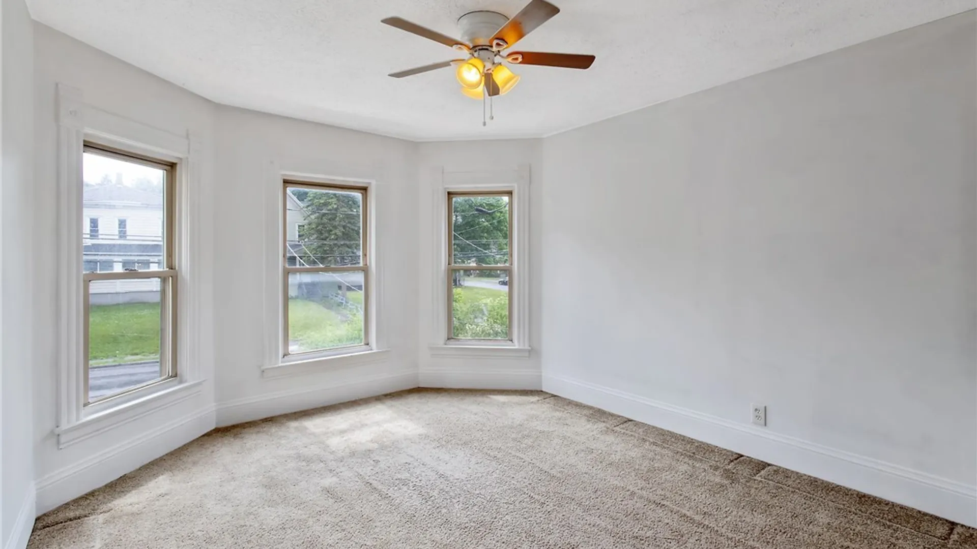 Property at 814 Avery Avenue, Syracuse, NY 13204 29