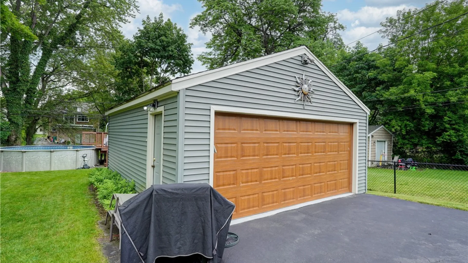 Property at 178 Kiniry Drive, Irondequoit, NY 14609 39