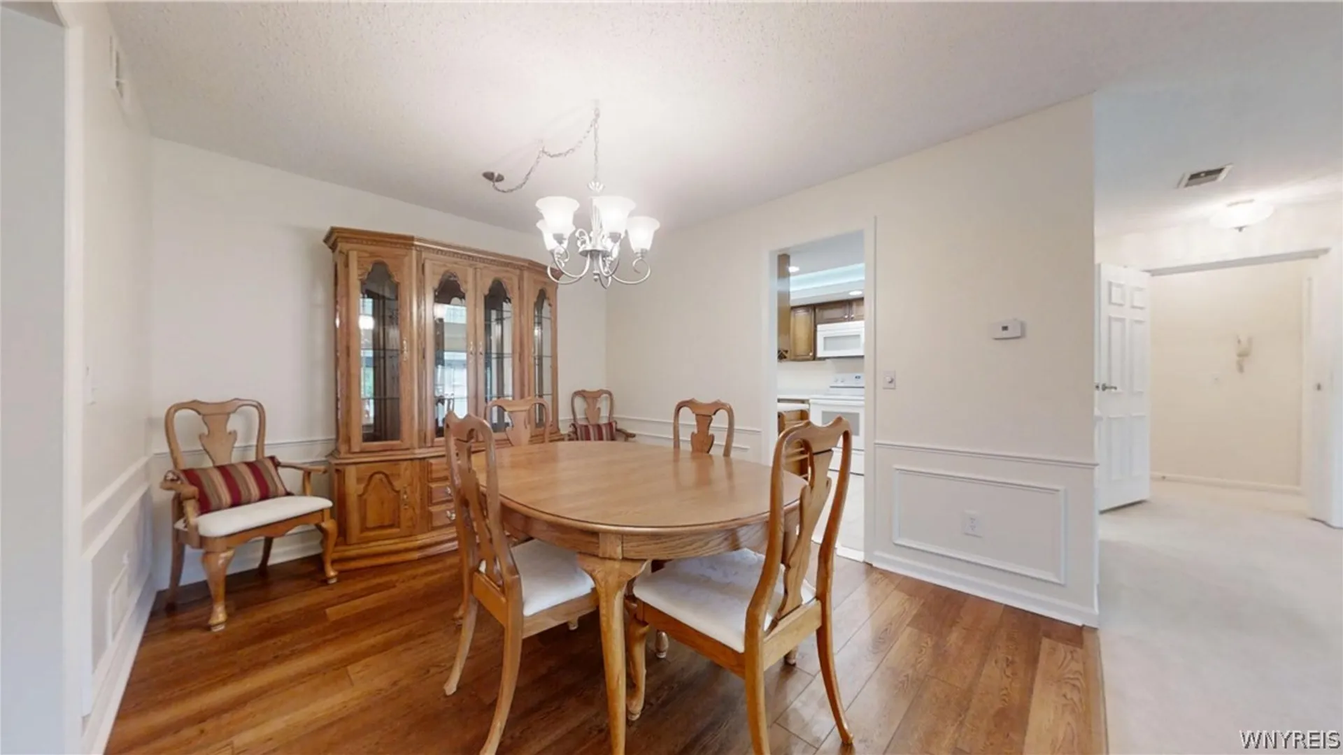Property at 105 Homer Ln, Amherst, NY 14221 12